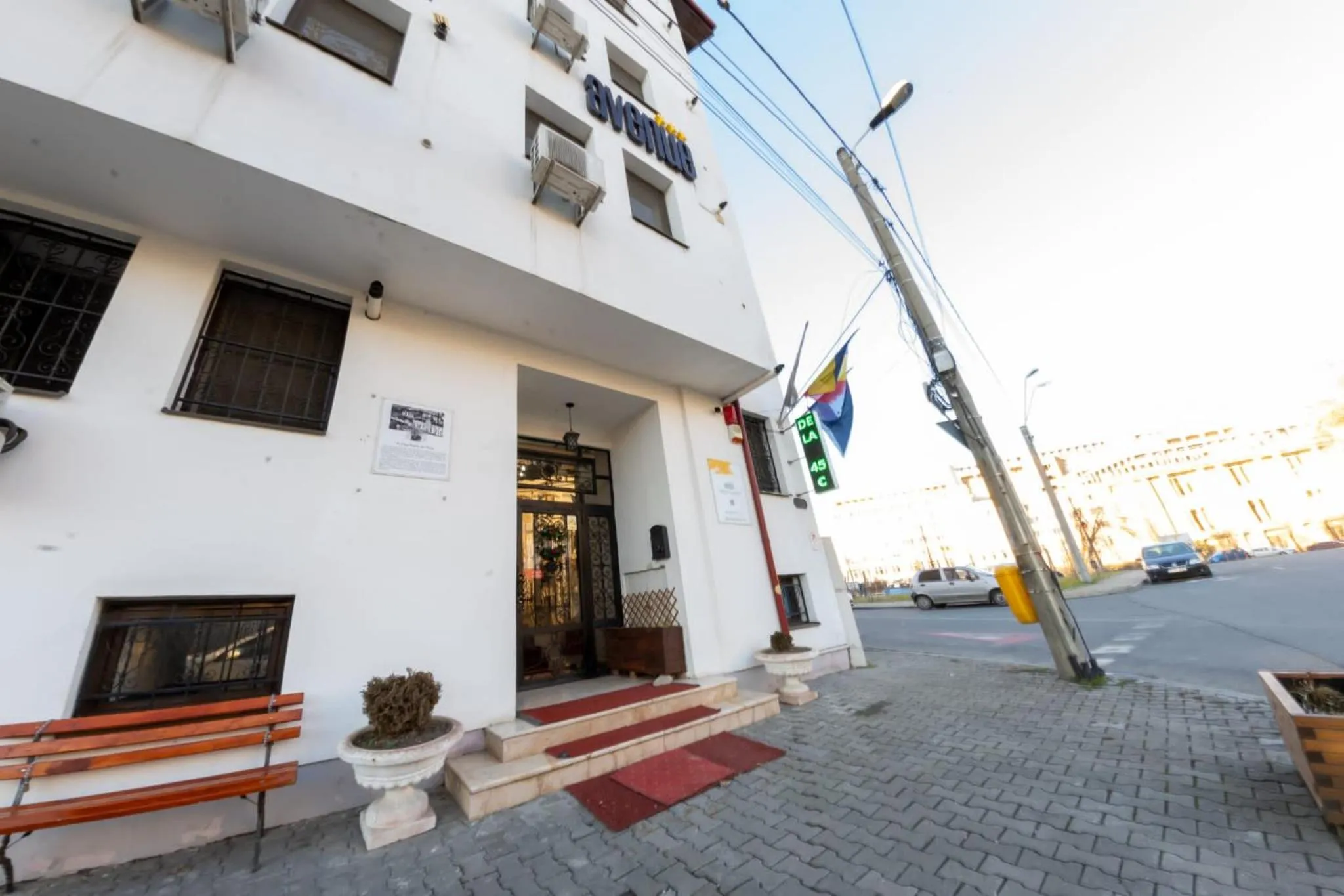 Property building in Avenue Parliament Old Town - Avenue Hotels