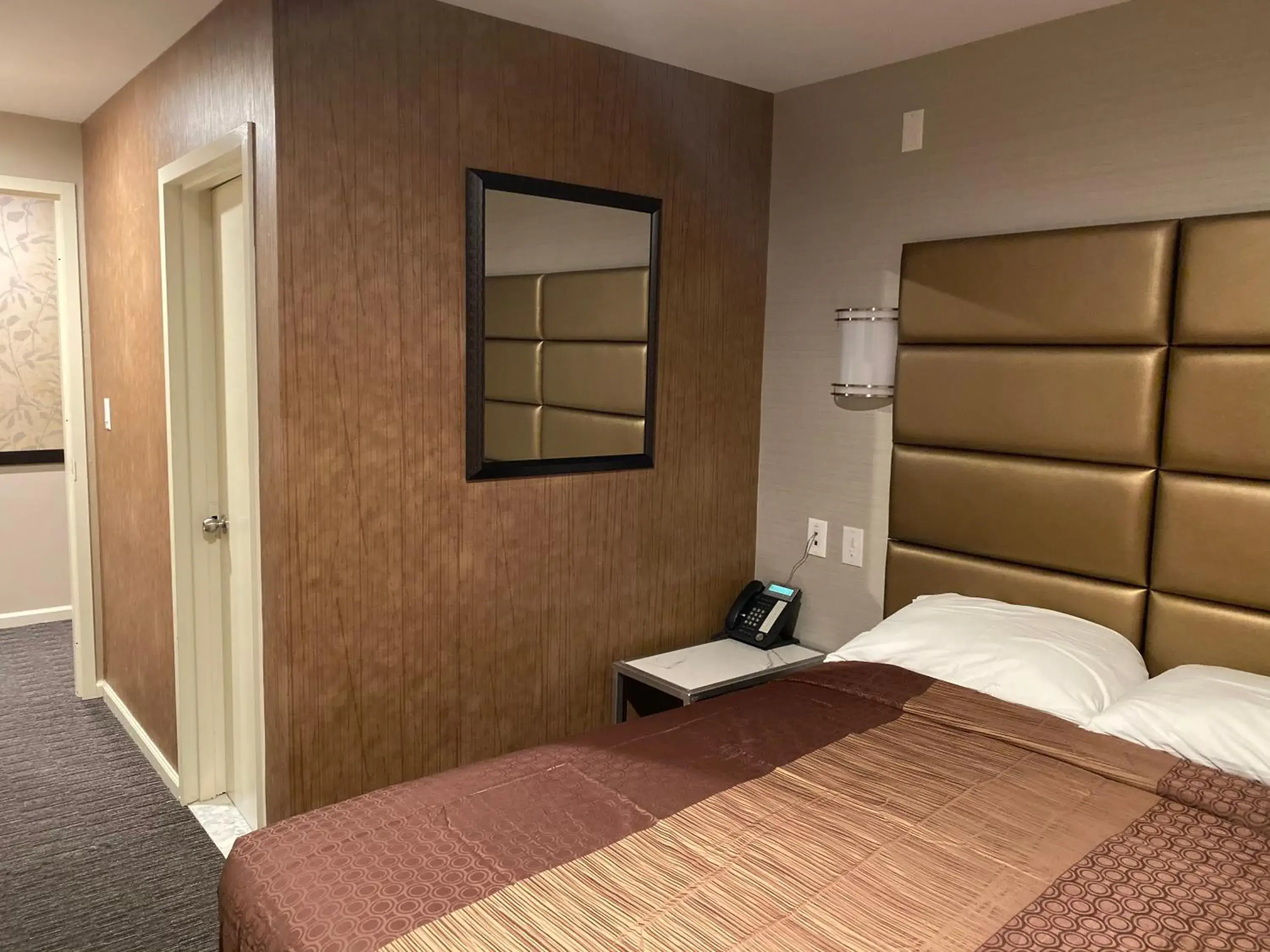 Bed in Hotel Key Bed in Hotel Key