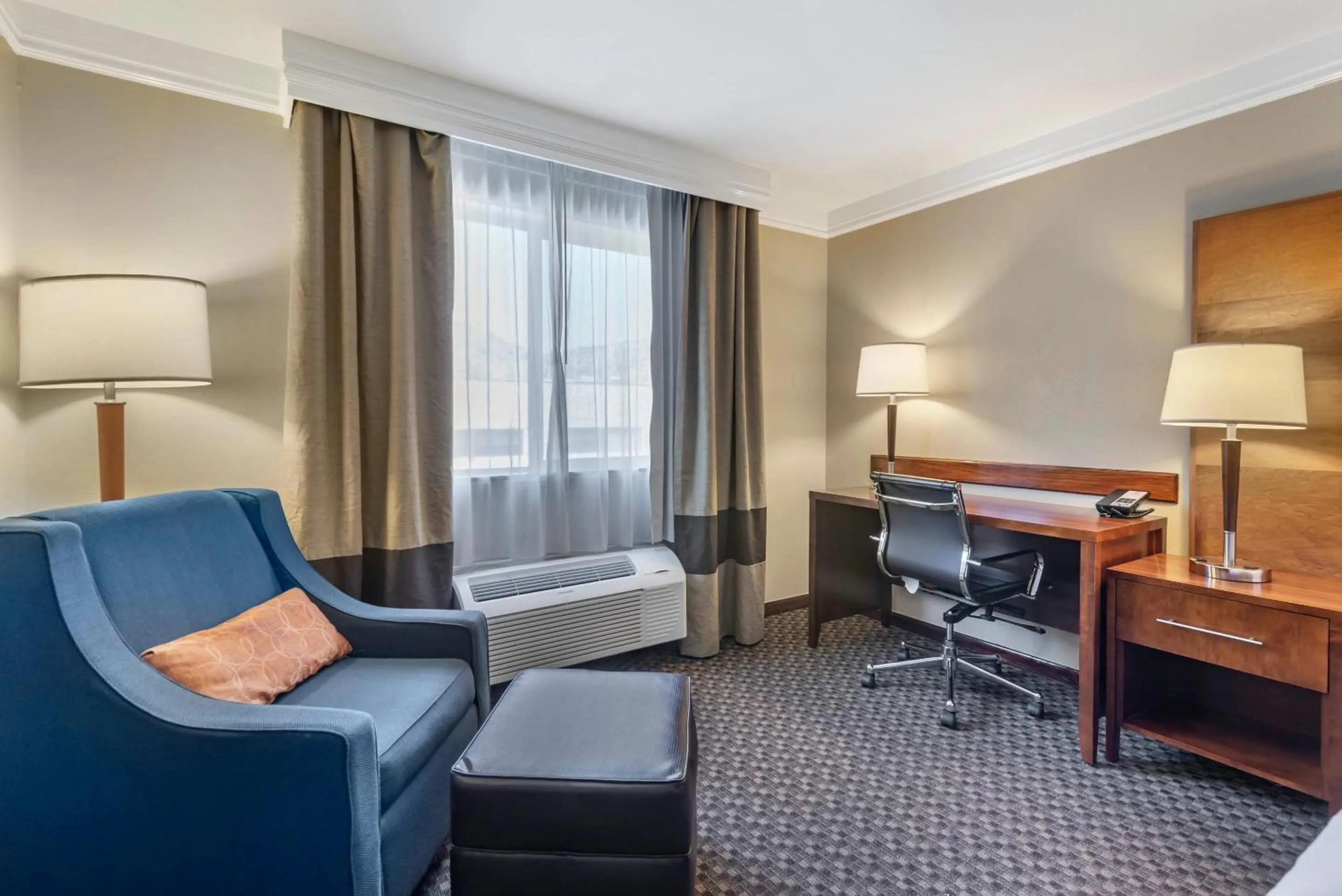 Bedroom in Comfort Inn & Suites Durango