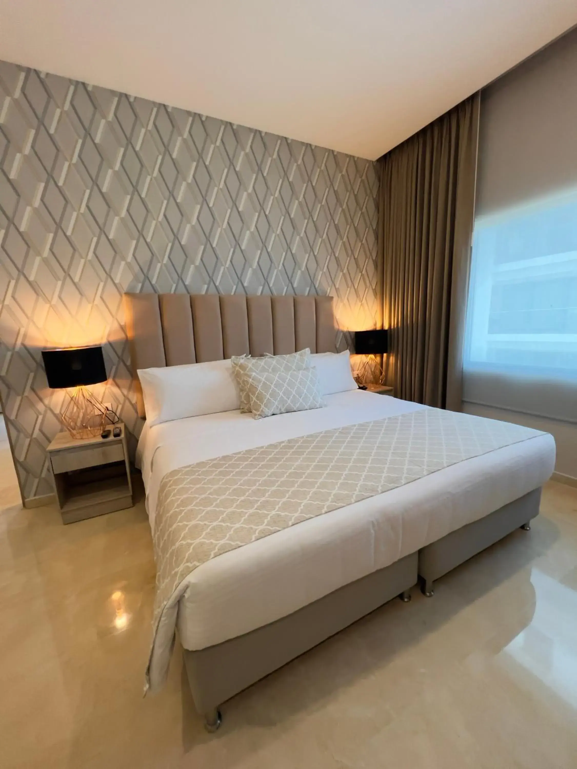 City view, Bed in Hotel Dorado Plaza Alto Prado City view, Bed in Hotel Dorado Plaza Alto Prado