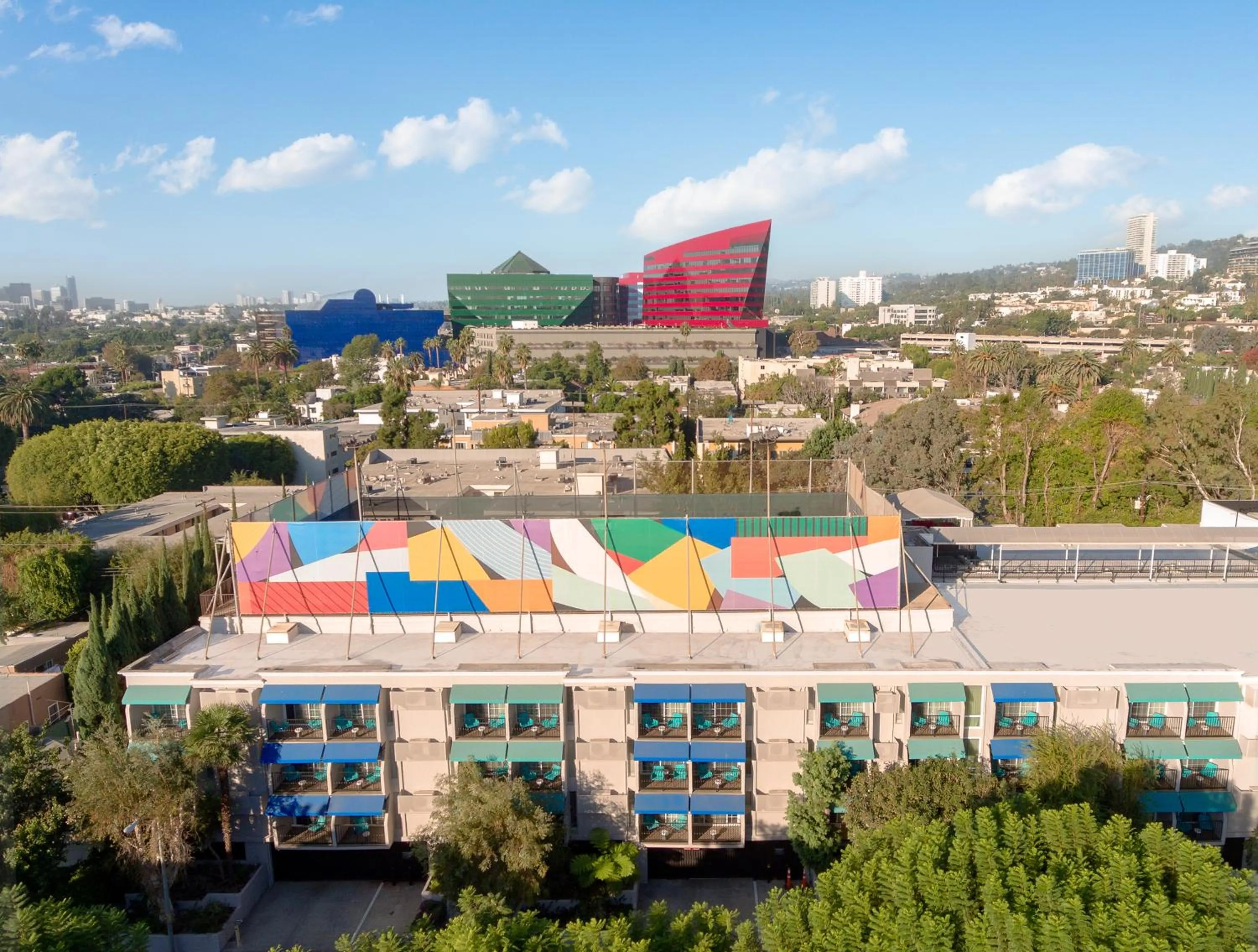 Property building in Le Parc at Melrose