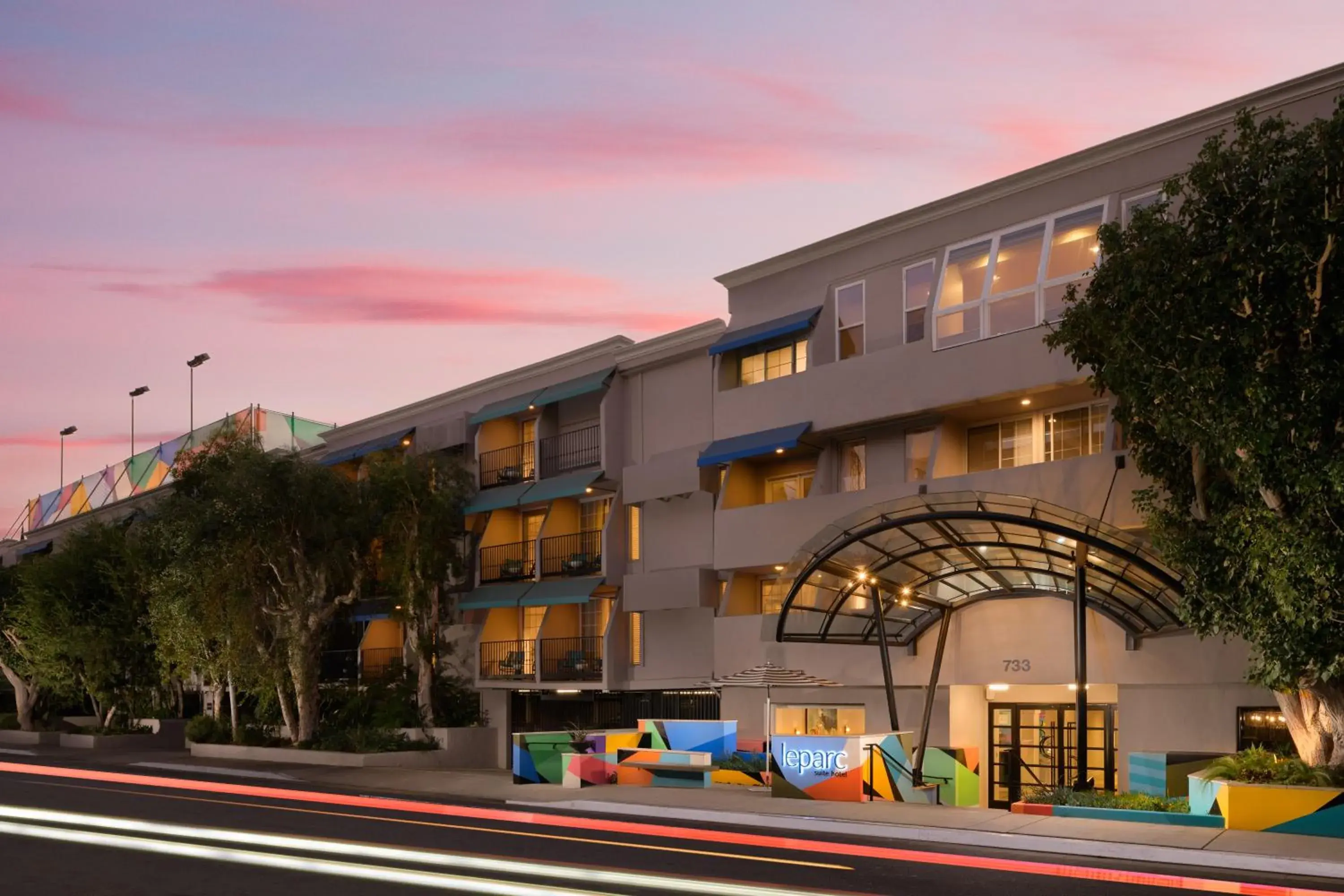 Property building in Le Parc at Melrose Property building in Le Parc at Melrose