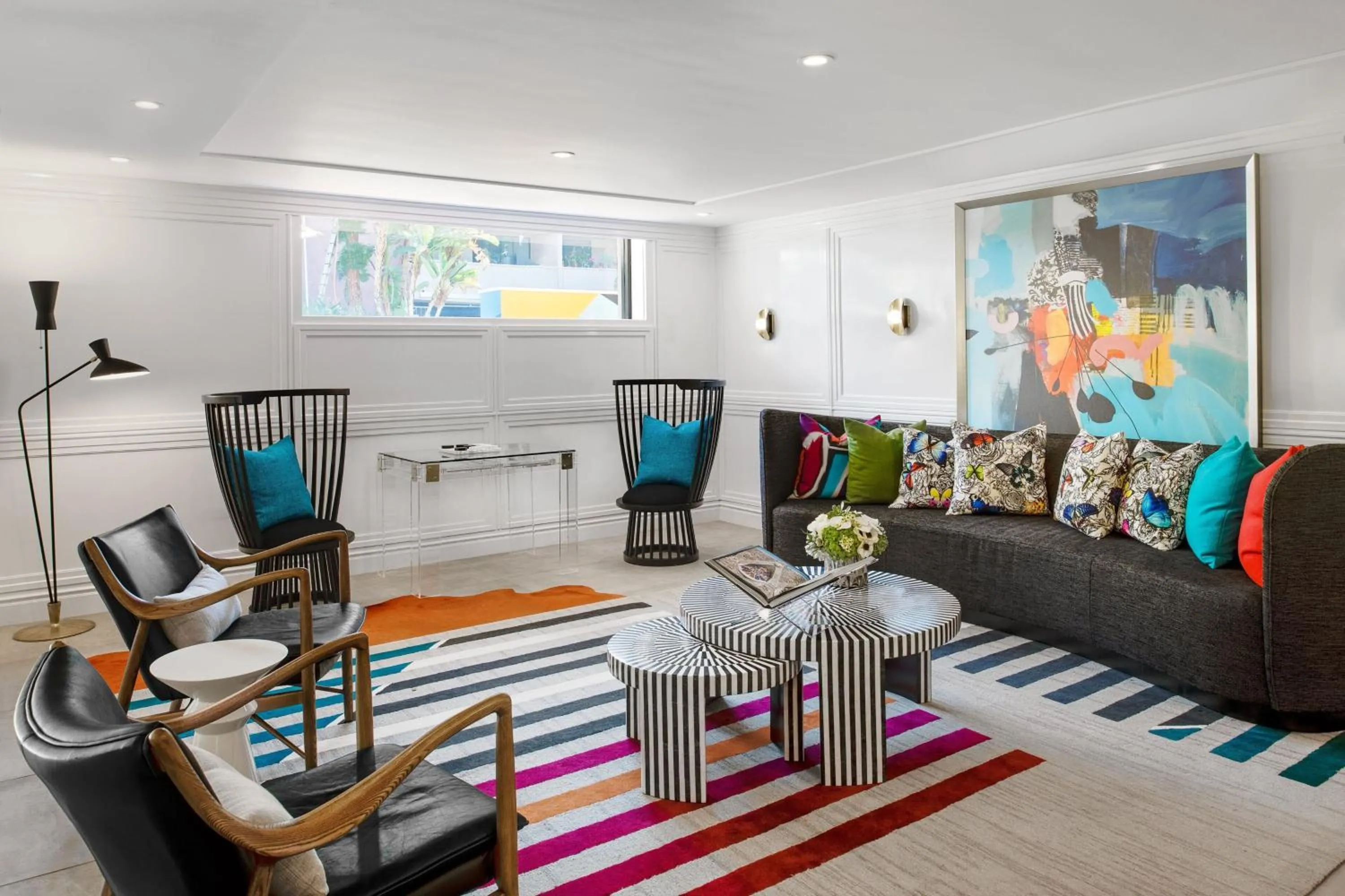 Seating area in Le Parc at Melrose