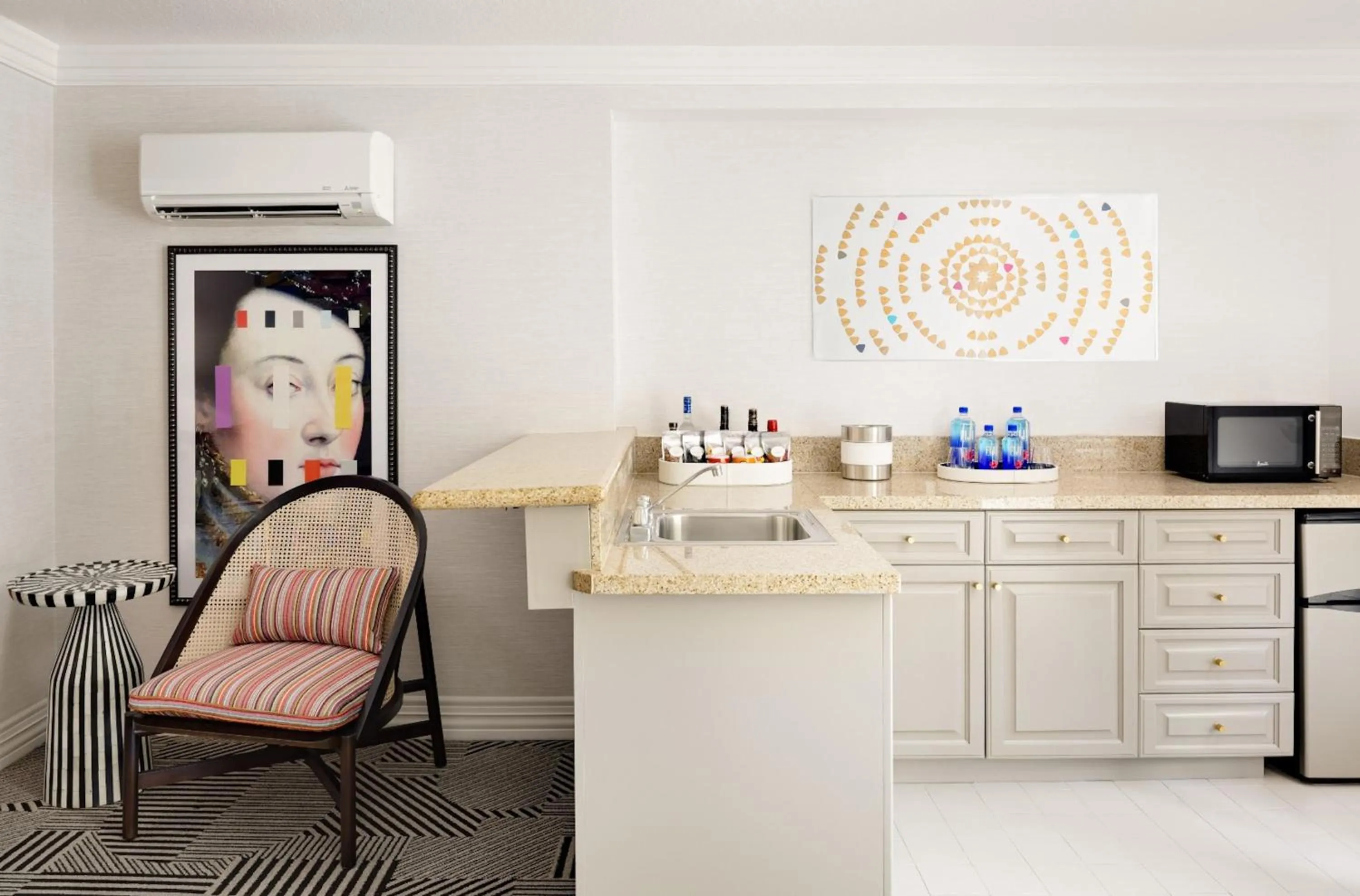 Kitchen or kitchenette in Le Parc at Melrose