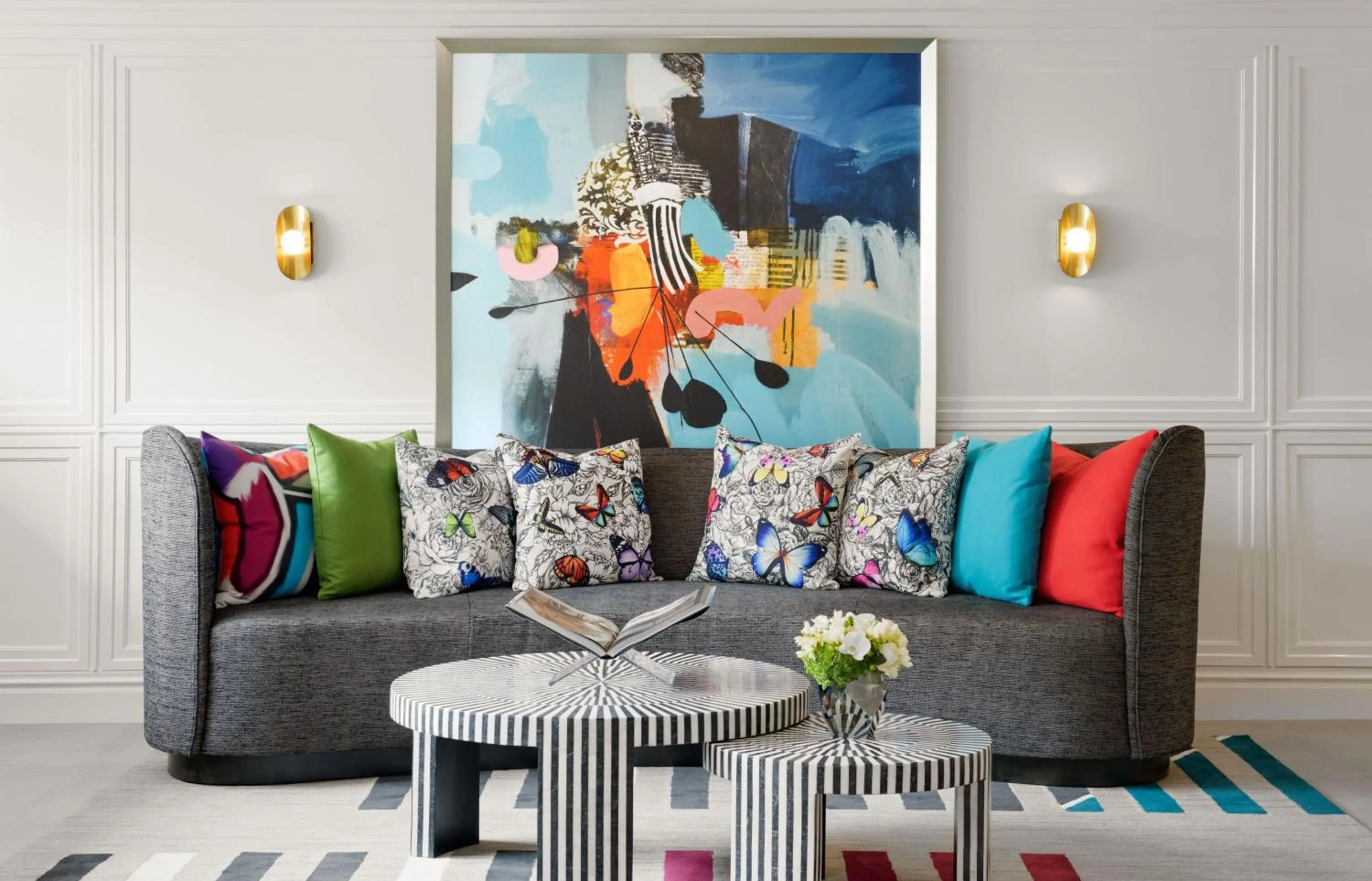 Seating area in Le Parc at Melrose