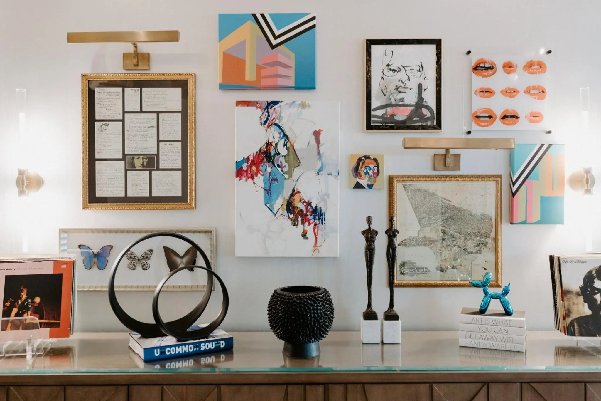 Lobby or reception in Le Parc at Melrose