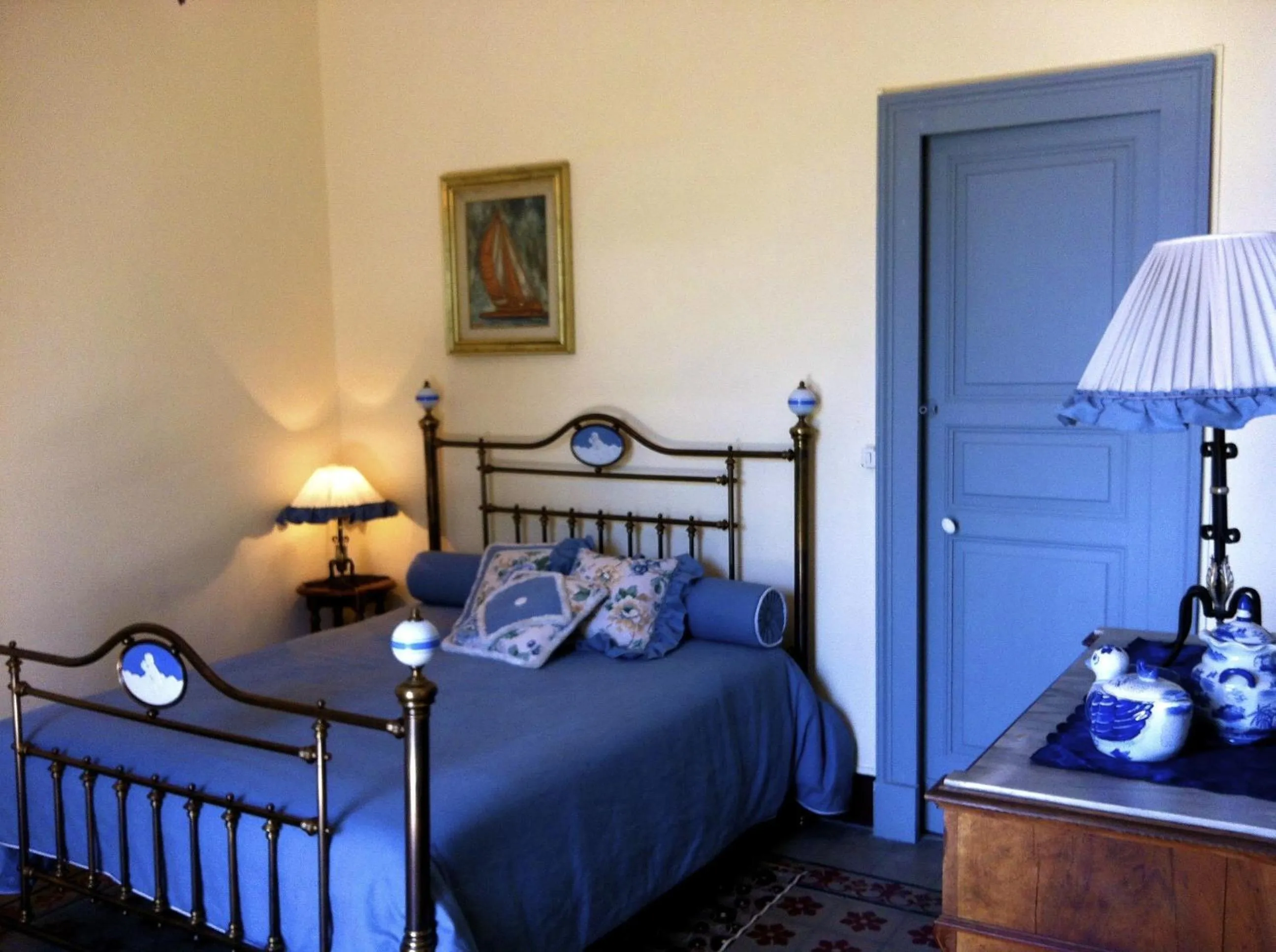 Bedroom, Bed in Villa Bonaccorso - antica e maestosa villa con piscina ai piedi dell'Etna