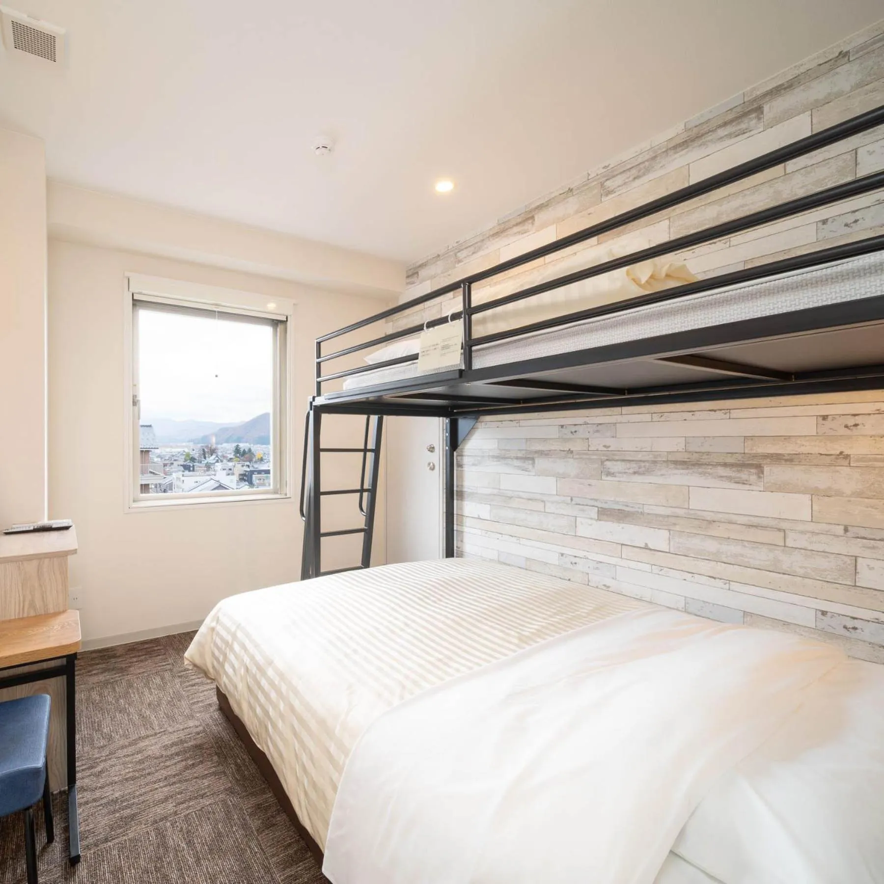 bunk bed in Super Hotel Echizen Takefu