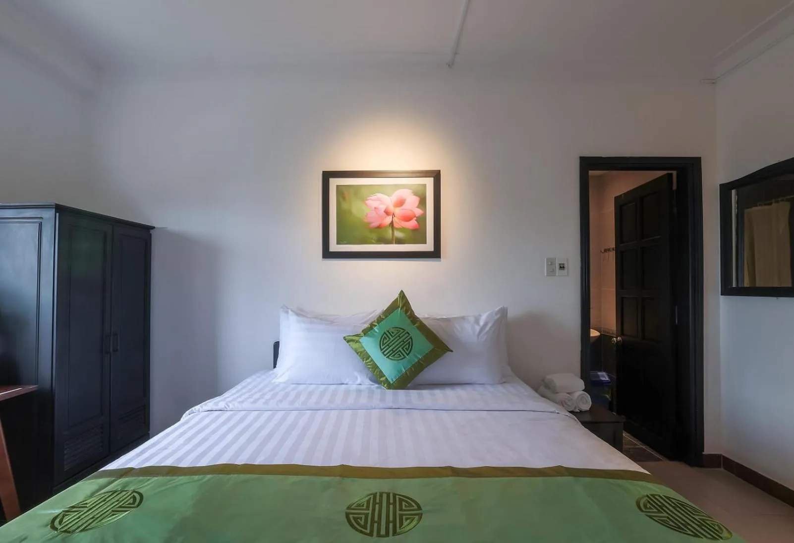 Bed in Purple Hue - Charming Riverside