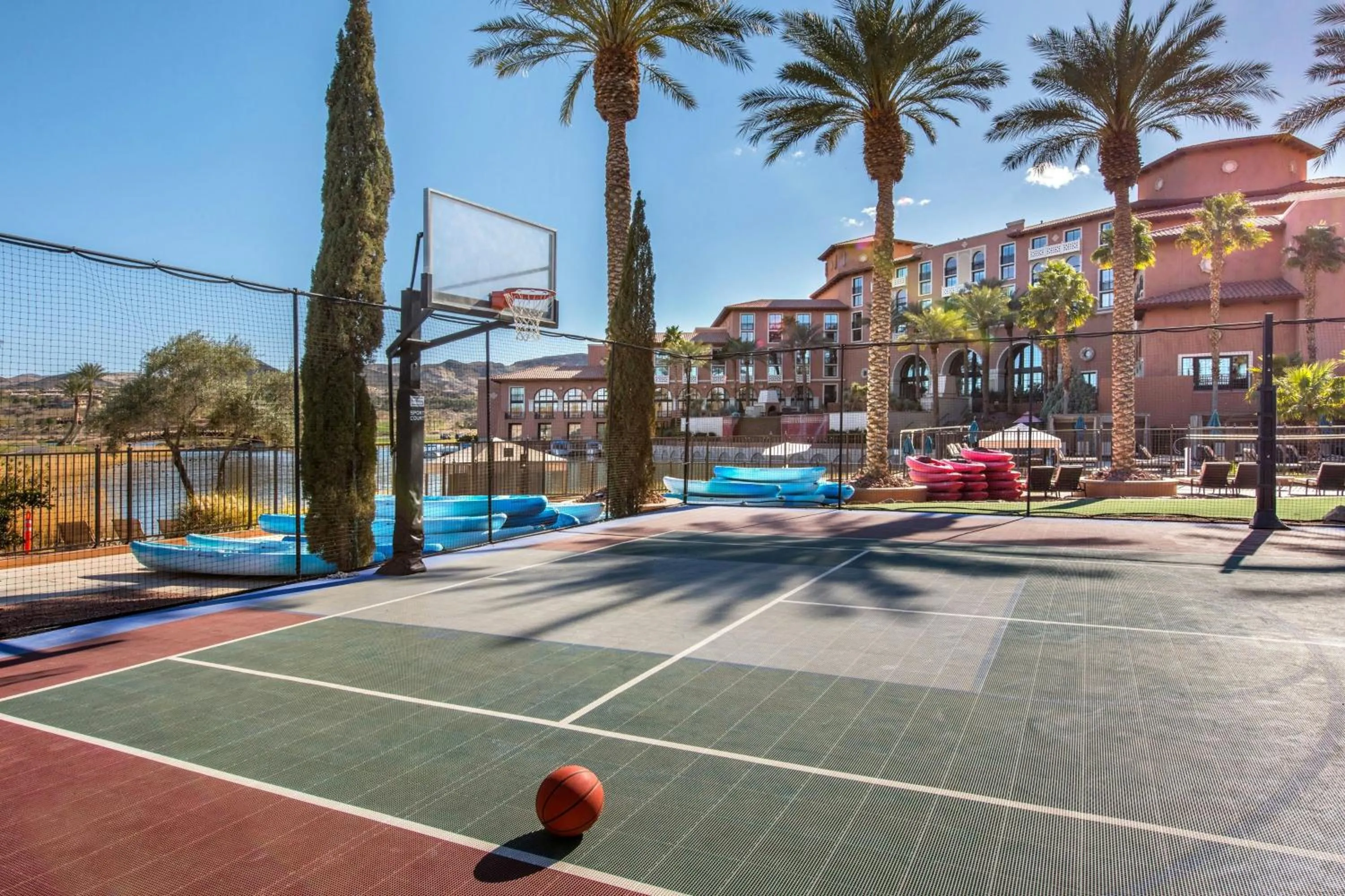 Area and facilities in The Westin Lake Las Vegas Resort & Spa