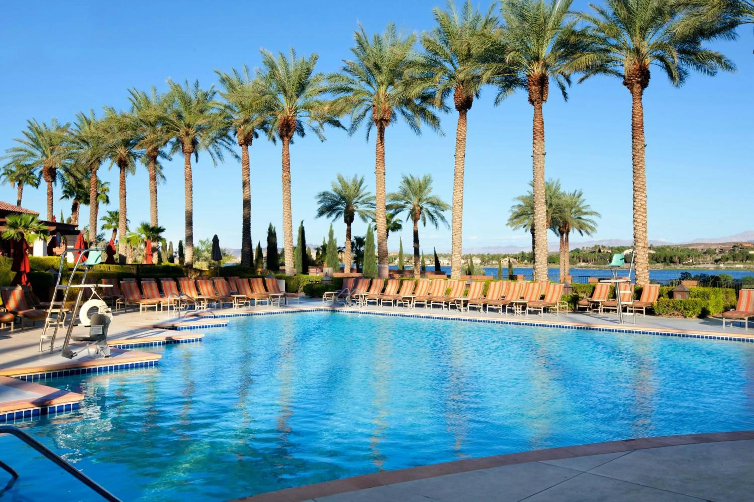 Swimming pool in The Westin Lake Las Vegas Resort & Spa
