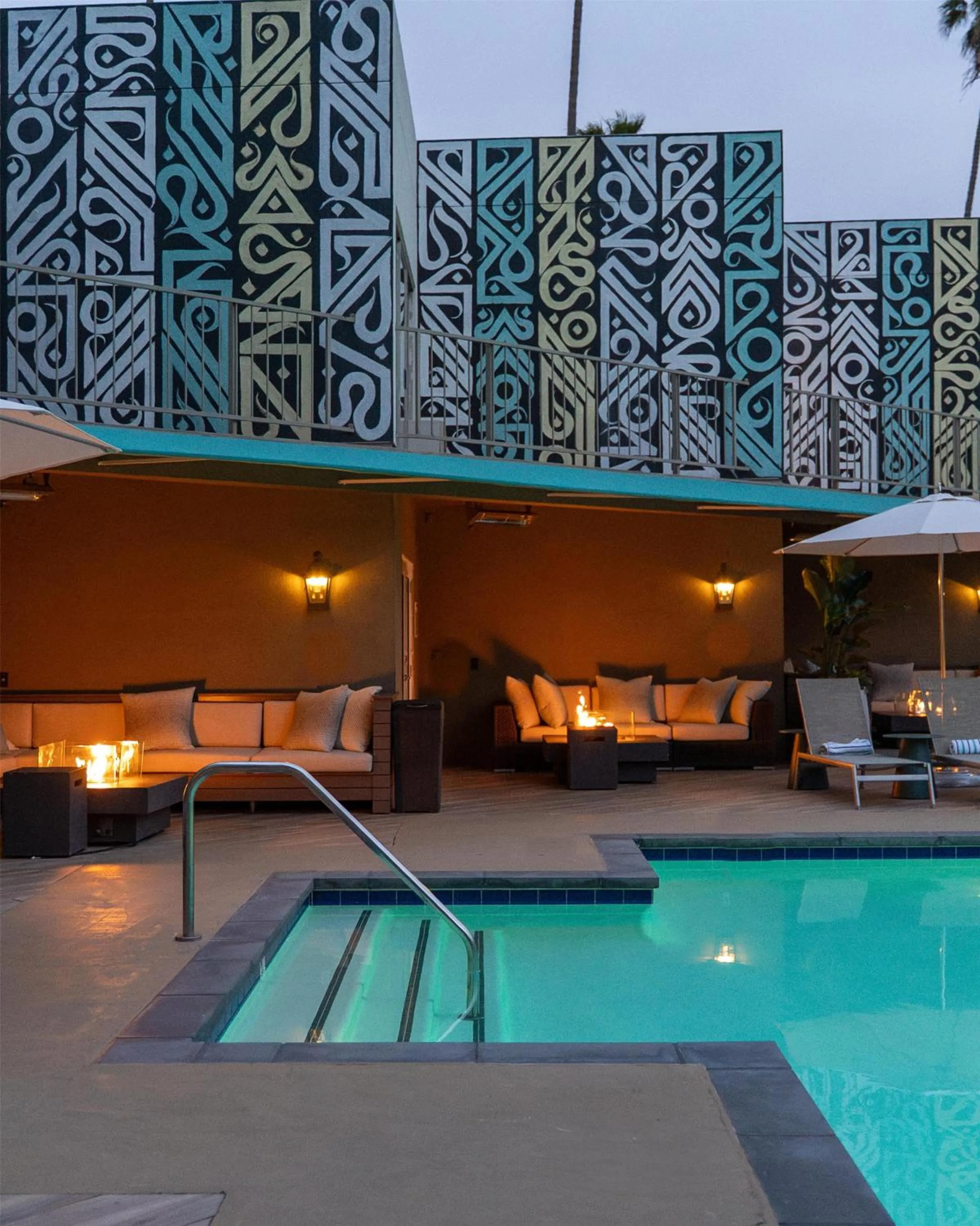 Swimming pool in Hyatt Centric Delfina Santa Monica