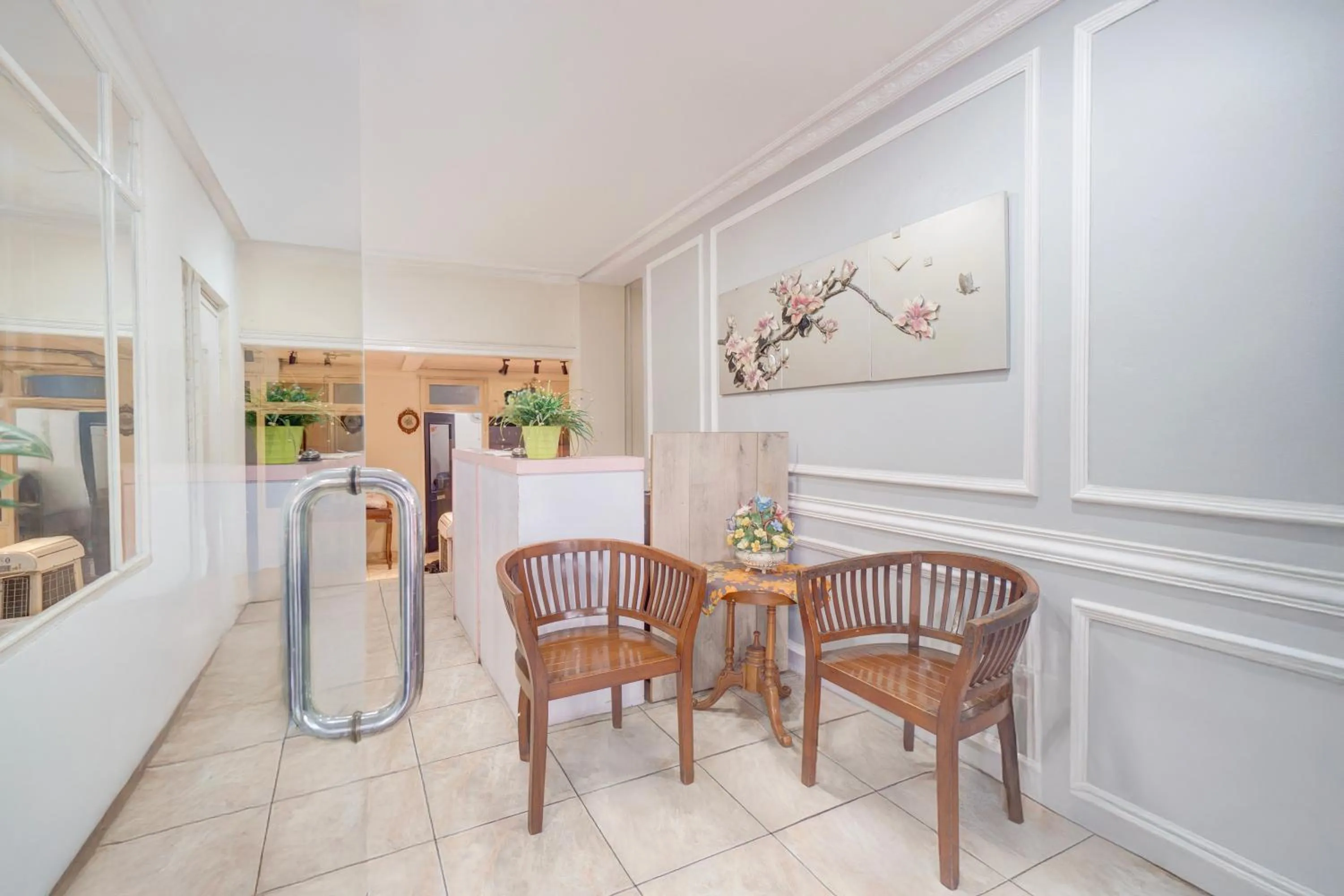 Lobby or reception in Hotel O Bogor Near Museum Peta