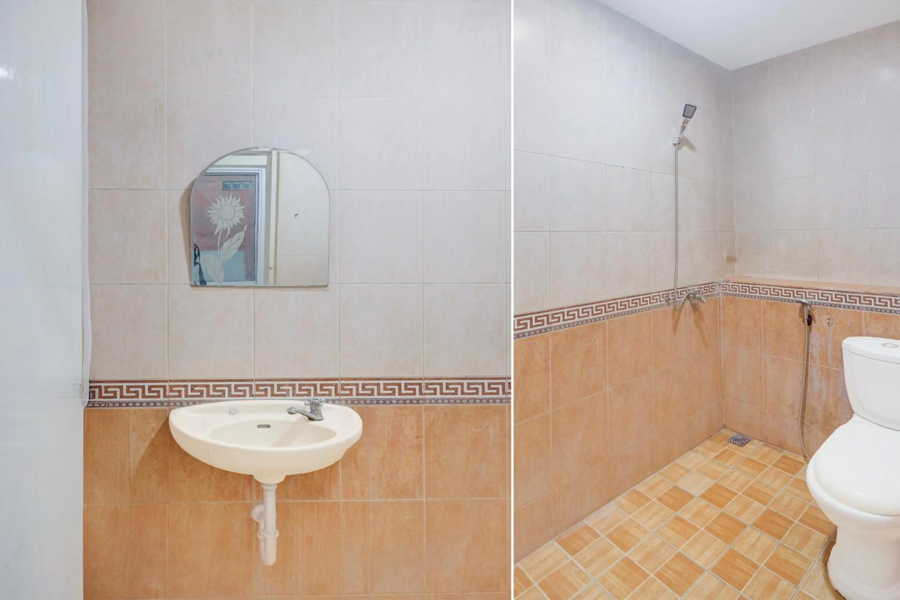 Bathroom in Hotel O Bogor Near Museum Peta