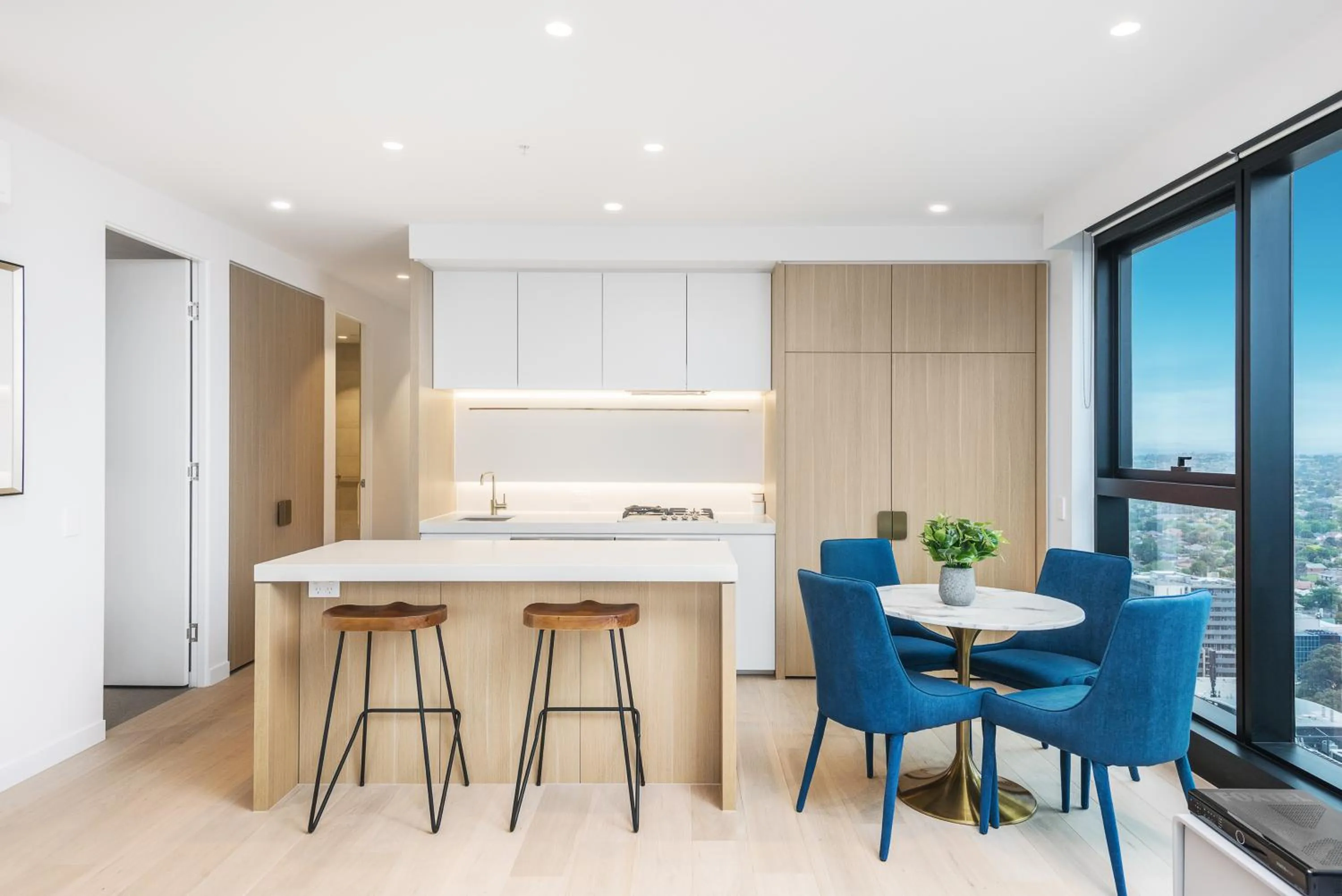 TV and multimedia in Sky One Apartments by CLLIX