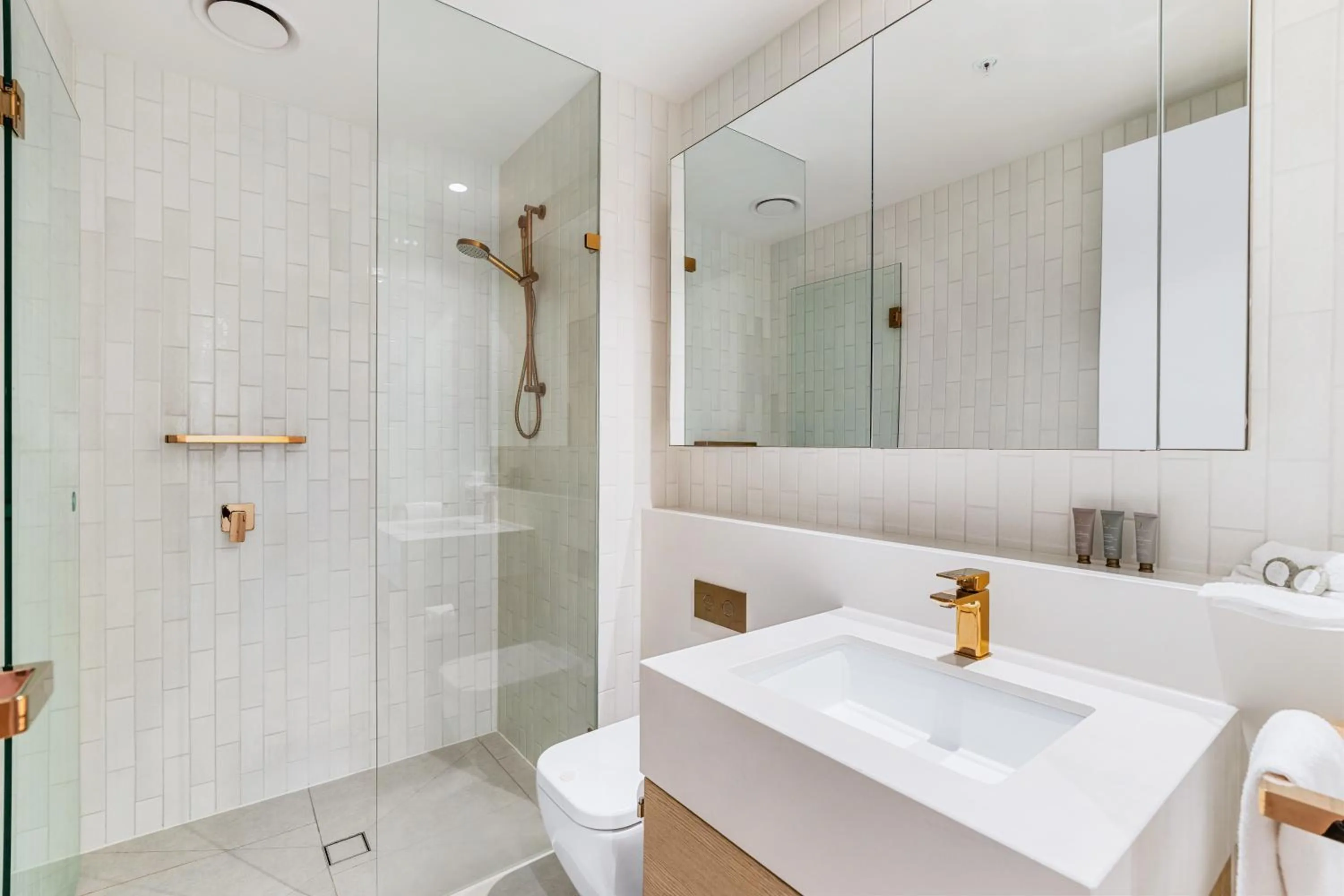 Shower in Collins House Apartments by CLLIX