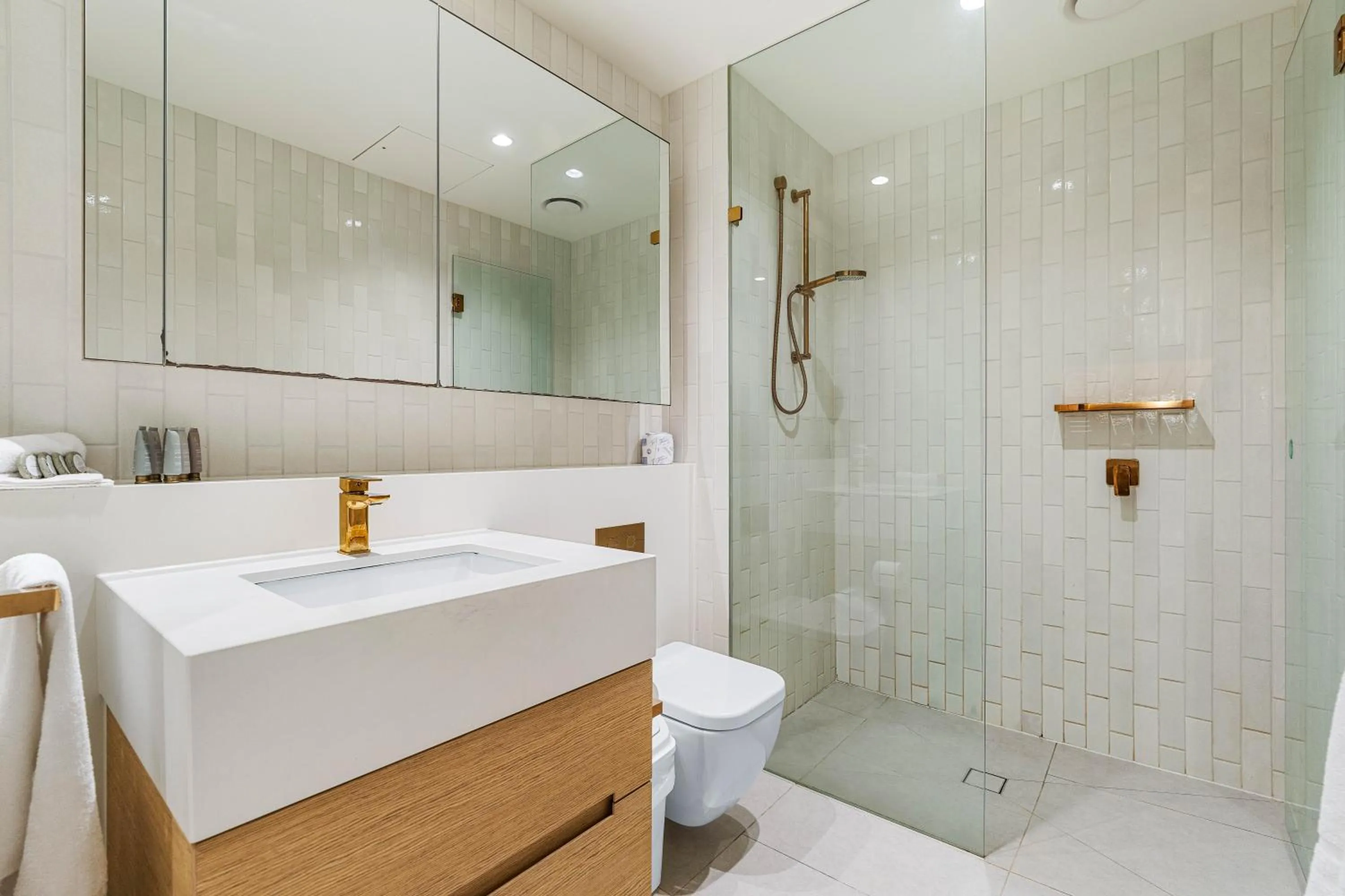 Shower in Collins House Apartments by CLLIX