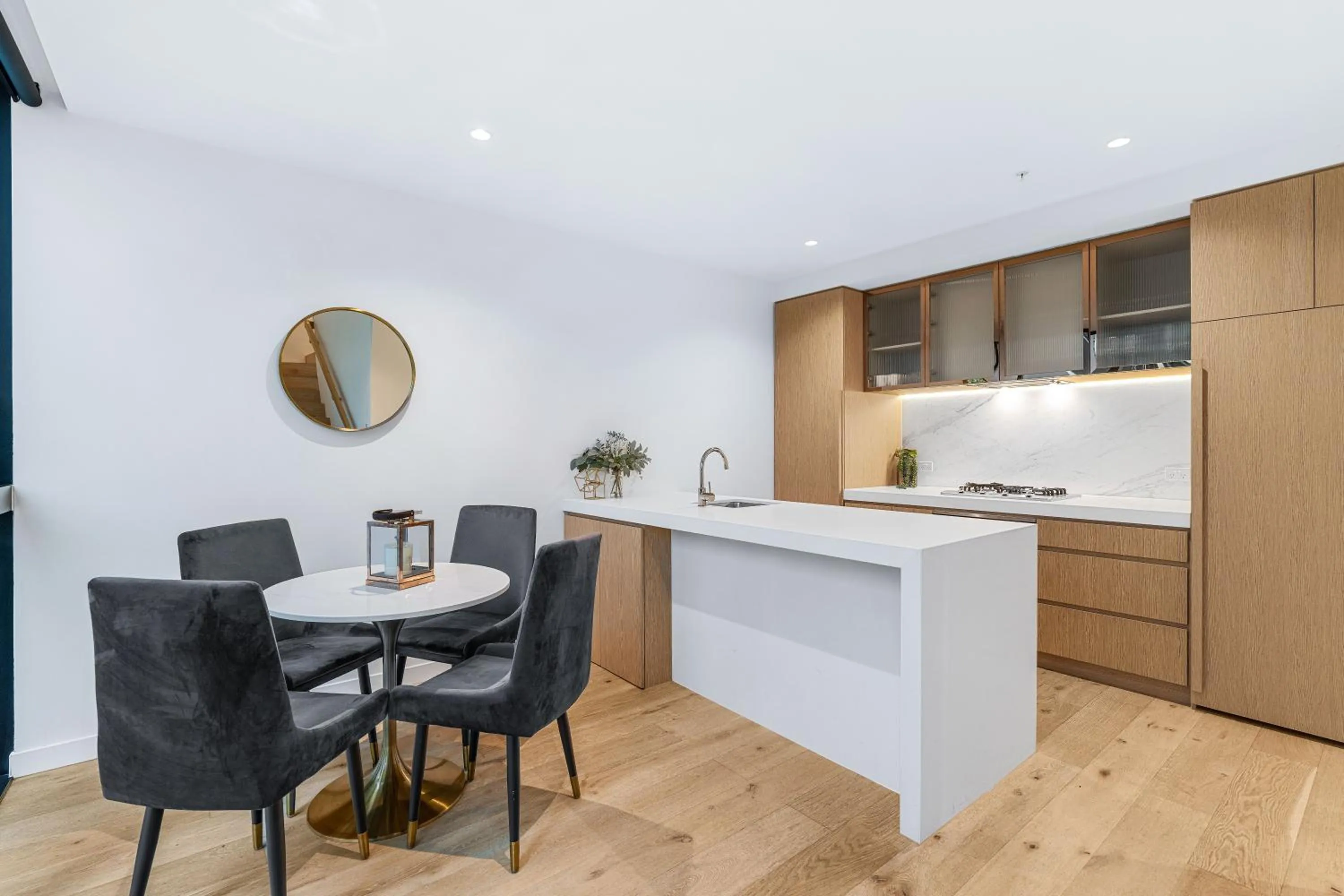 Kitchen or kitchenette in Collins House Apartments by CLLIX