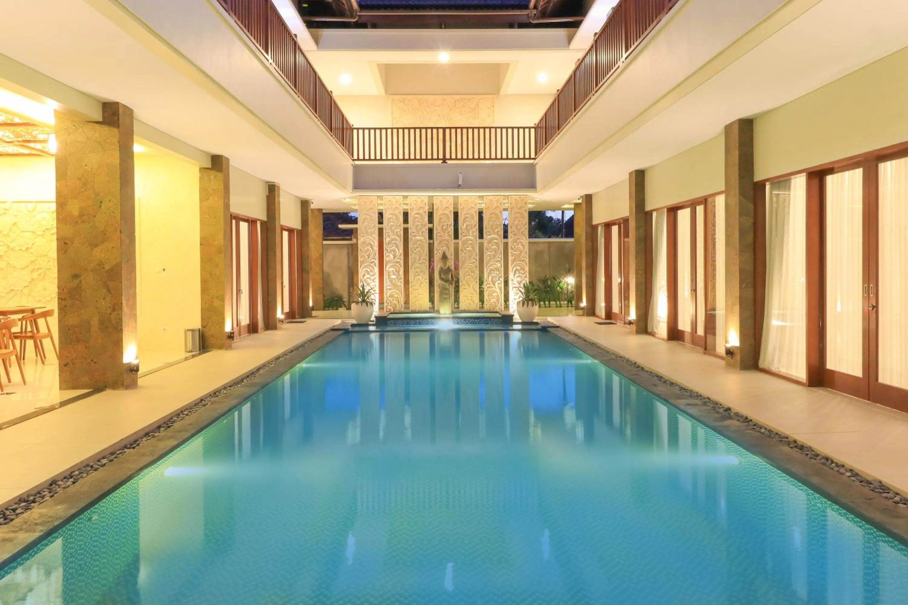 Swimming pool in Linda Villa 2