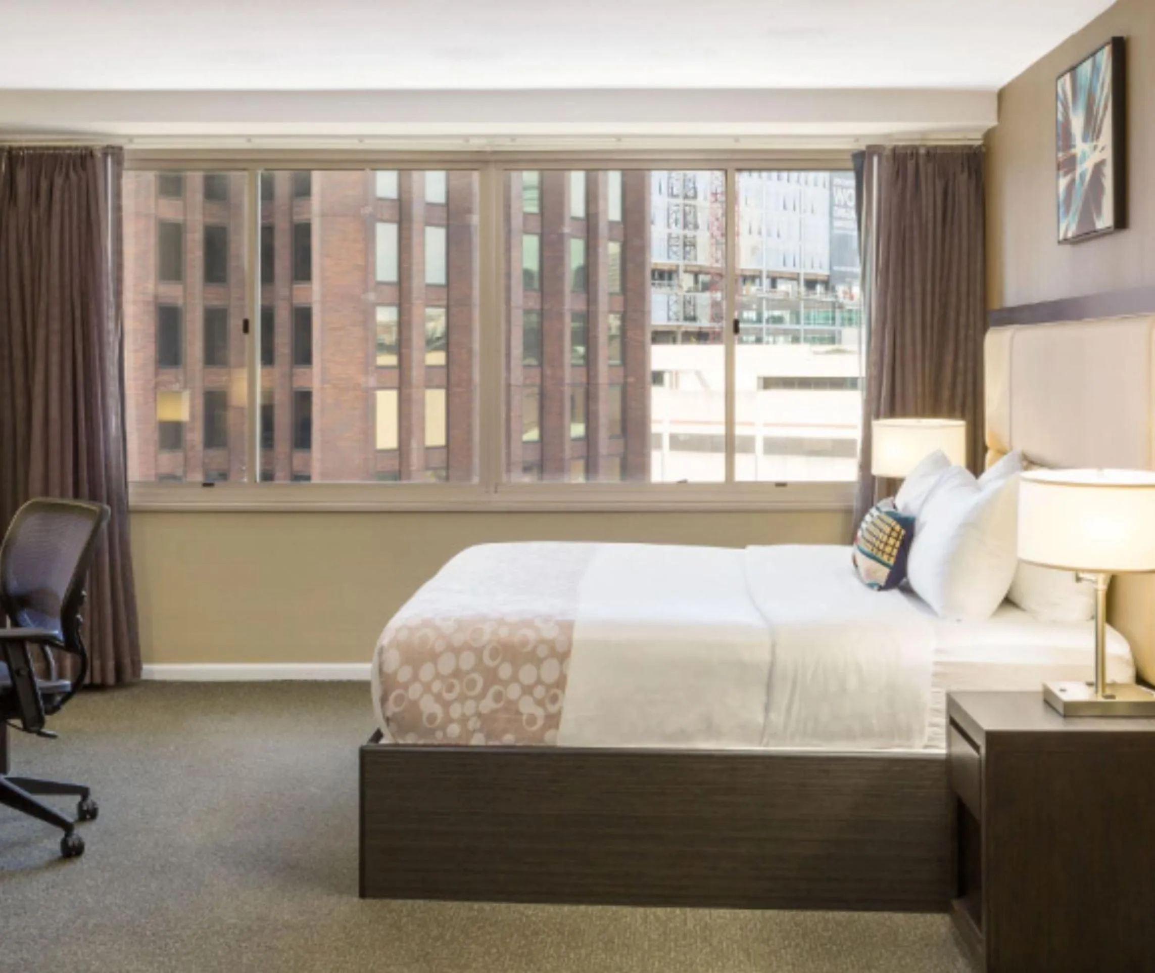 Bedroom, Bed in The Windsor Suites