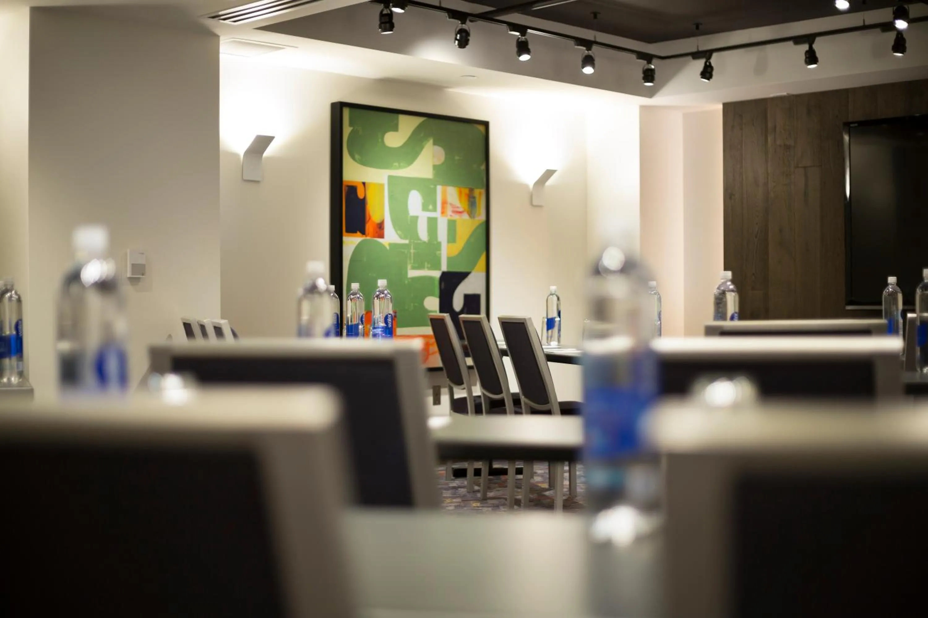 Business facilities in The Windsor Suites