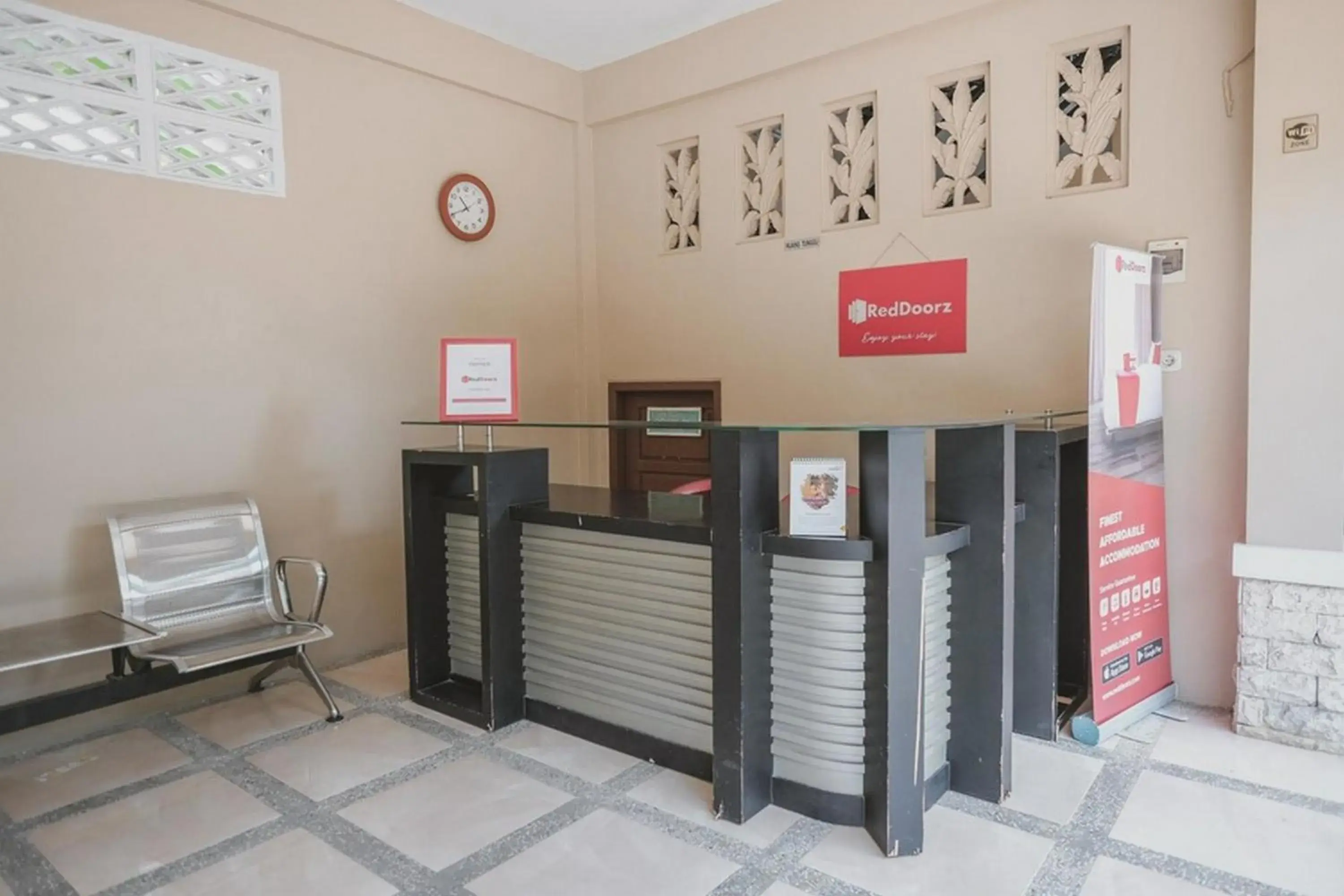 Lobby or reception in RedDoorz Syariah near Jamtos Jambi 2 Lobby or reception in RedDoorz Syariah near Jamtos Jambi 2