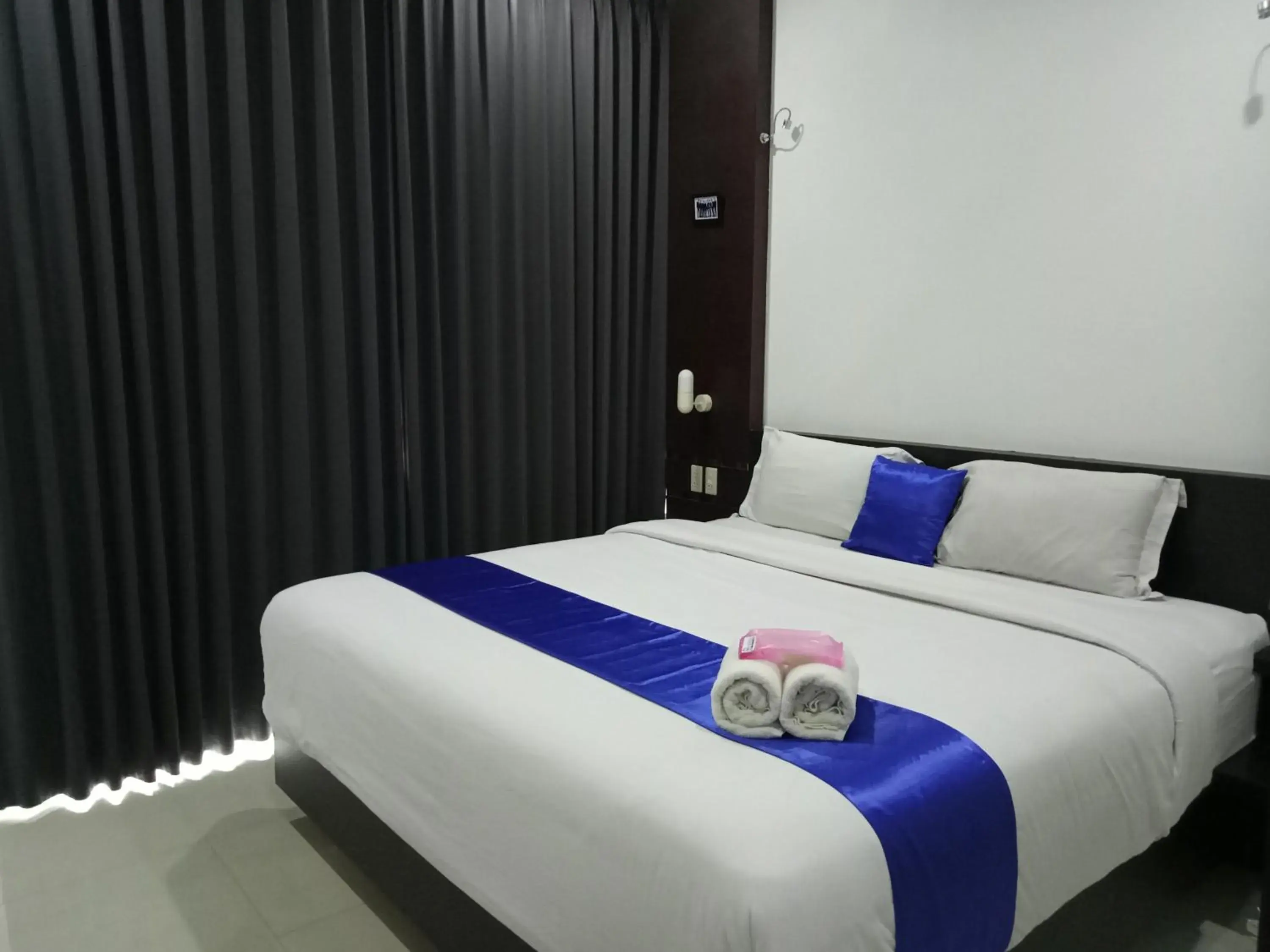 Bed in Puri Maju Hotel Bed in Puri Maju Hotel