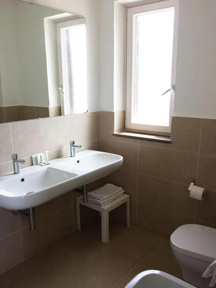 Bathroom in Hotel e Residence Il Faro Acciaroli