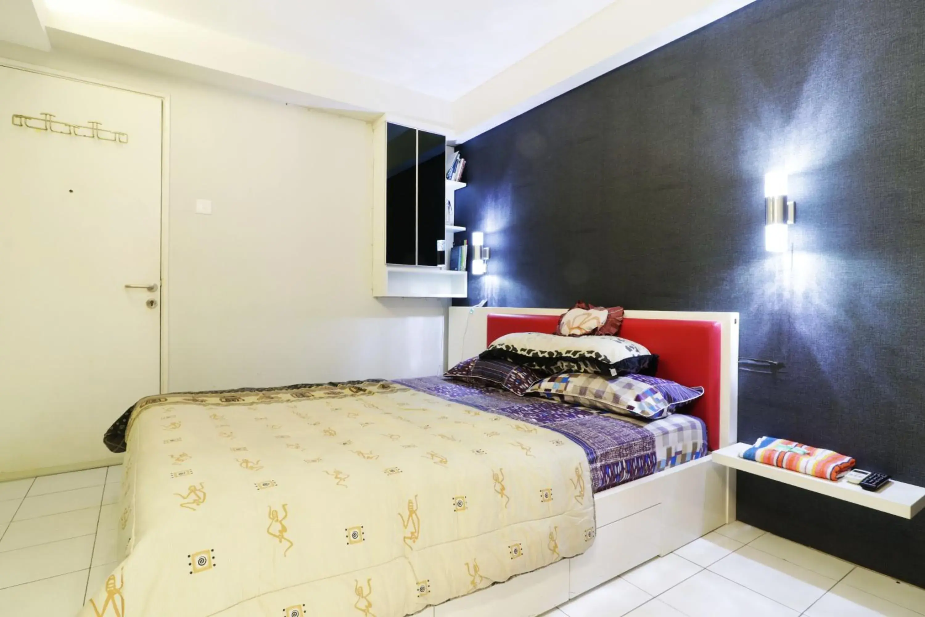 Bedroom, Bed in Apartment Kalibata City by Novi Bedroom, Bed in Apartment Kalibata City by Novi