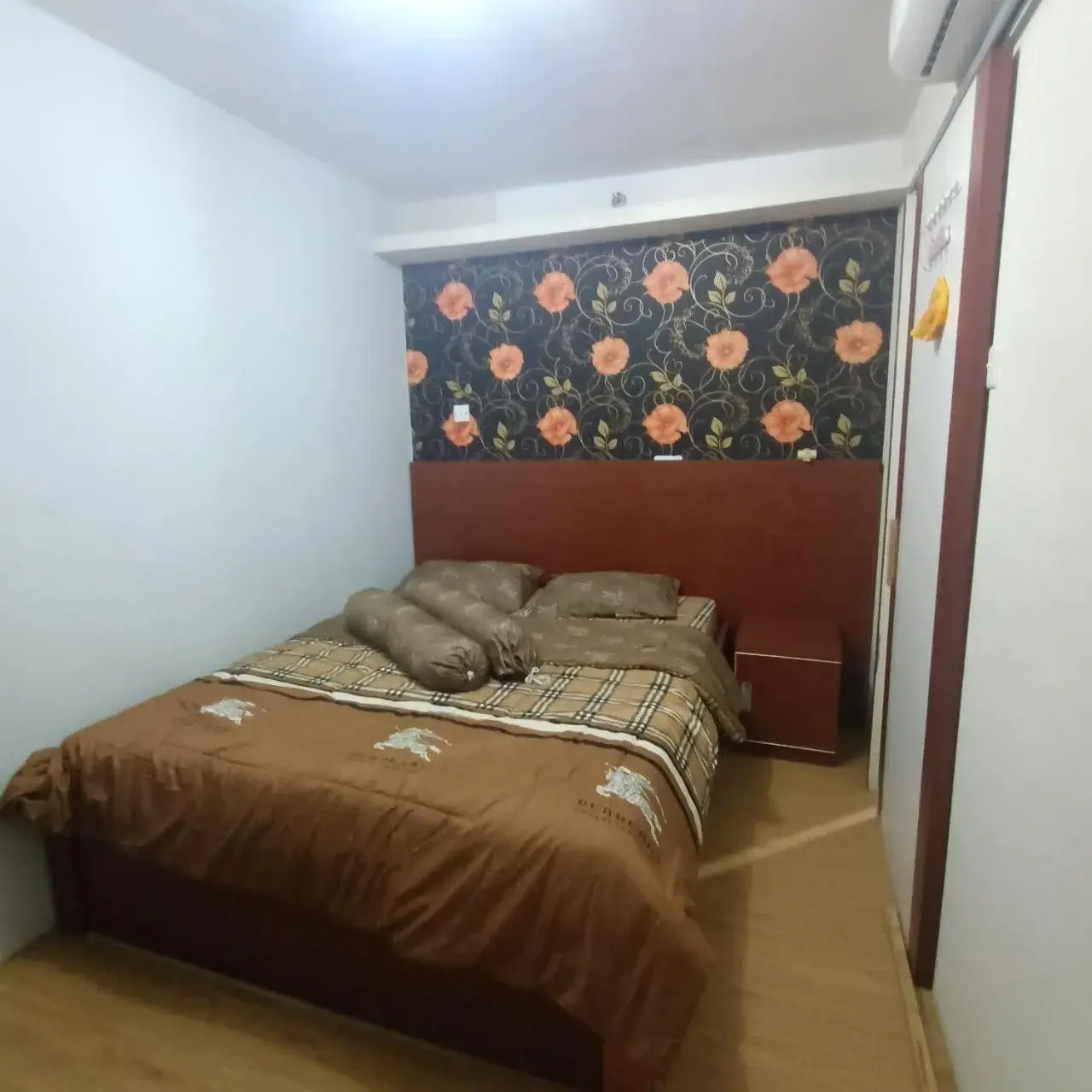 Bed in Apartment Kalibata City by Novi Bed in Apartment Kalibata City by Novi