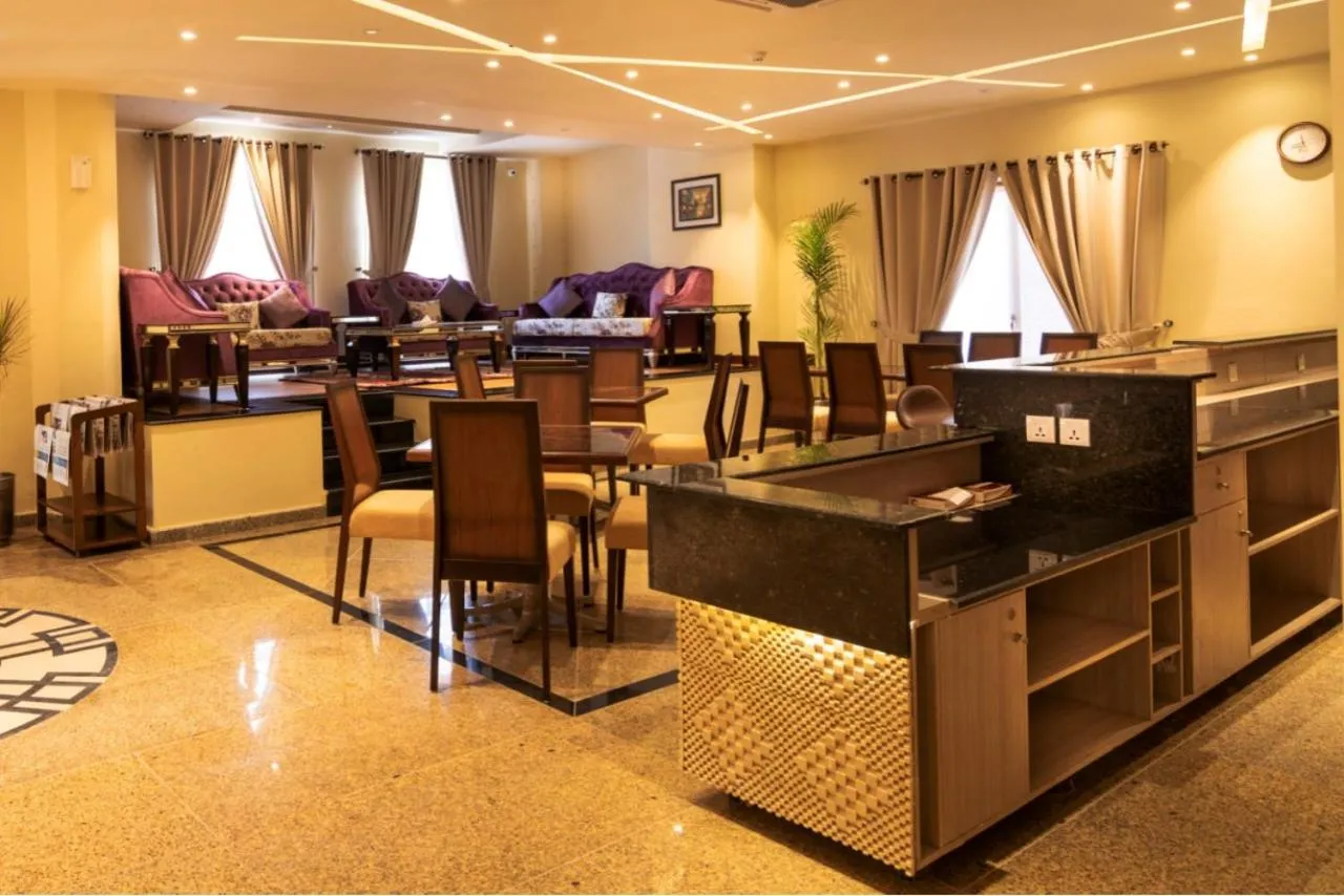 Lounge or bar in Hotel One Garden Town, Lahore
