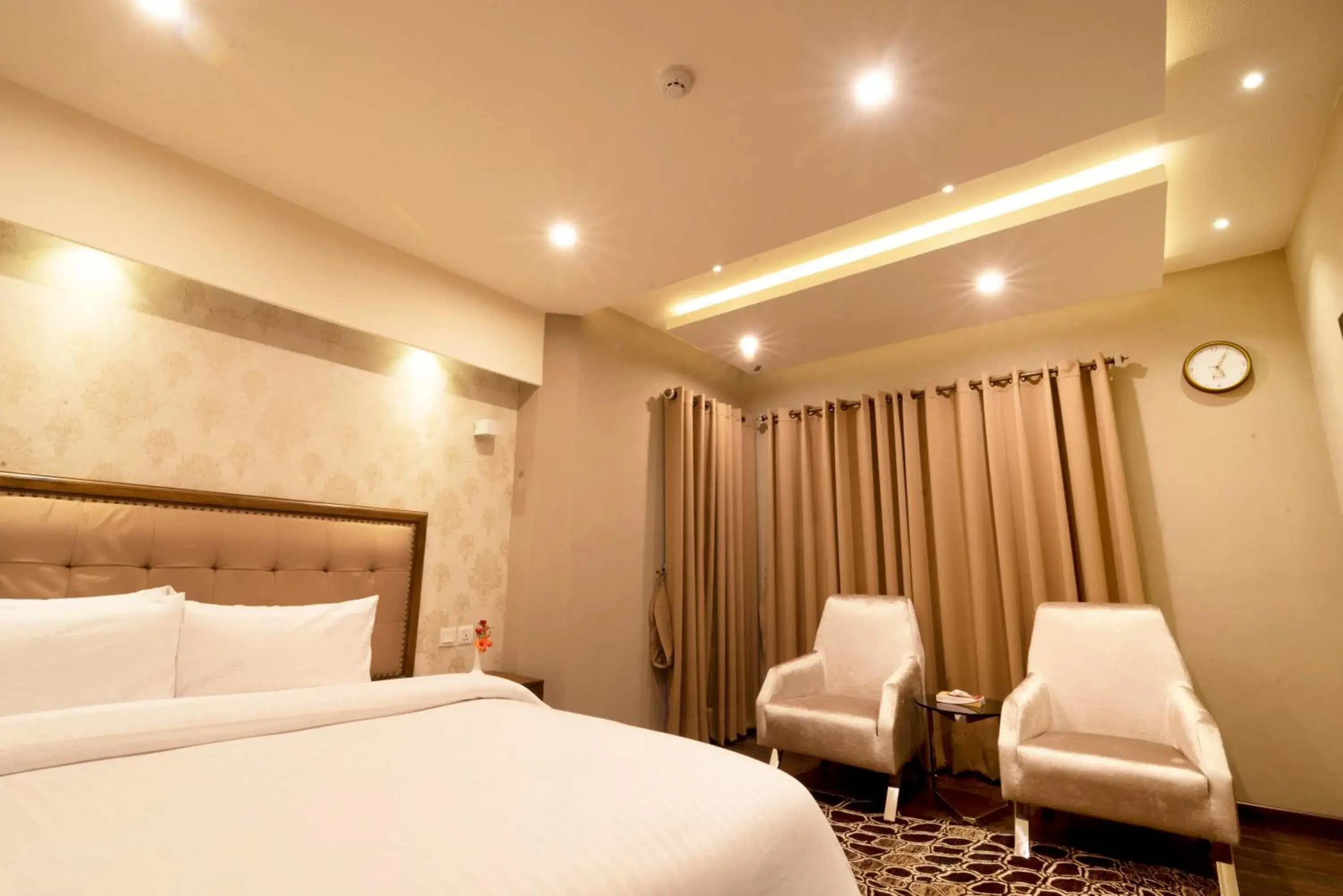 Bedroom, Bed in Hotel One Garden Town, Lahore Bedroom, Bed in Hotel One Garden Town, Lahore