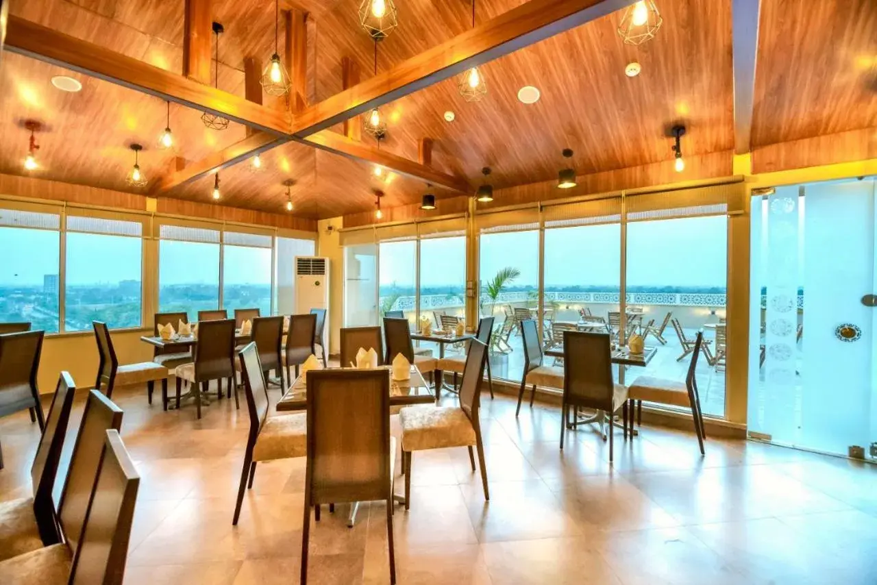 Restaurant/places to eat in Hotel One Garden Town, Lahore Restaurant/places to eat in Hotel One Garden Town, Lahore