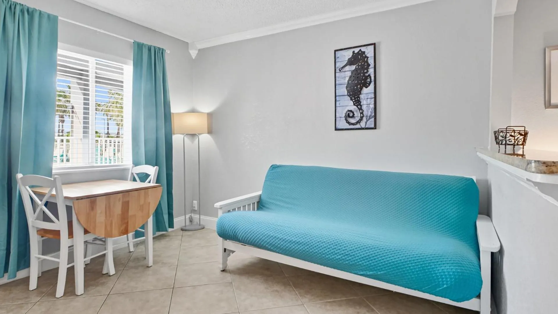 Seating area in Pelican Pointe Clearwater Beach Hotel