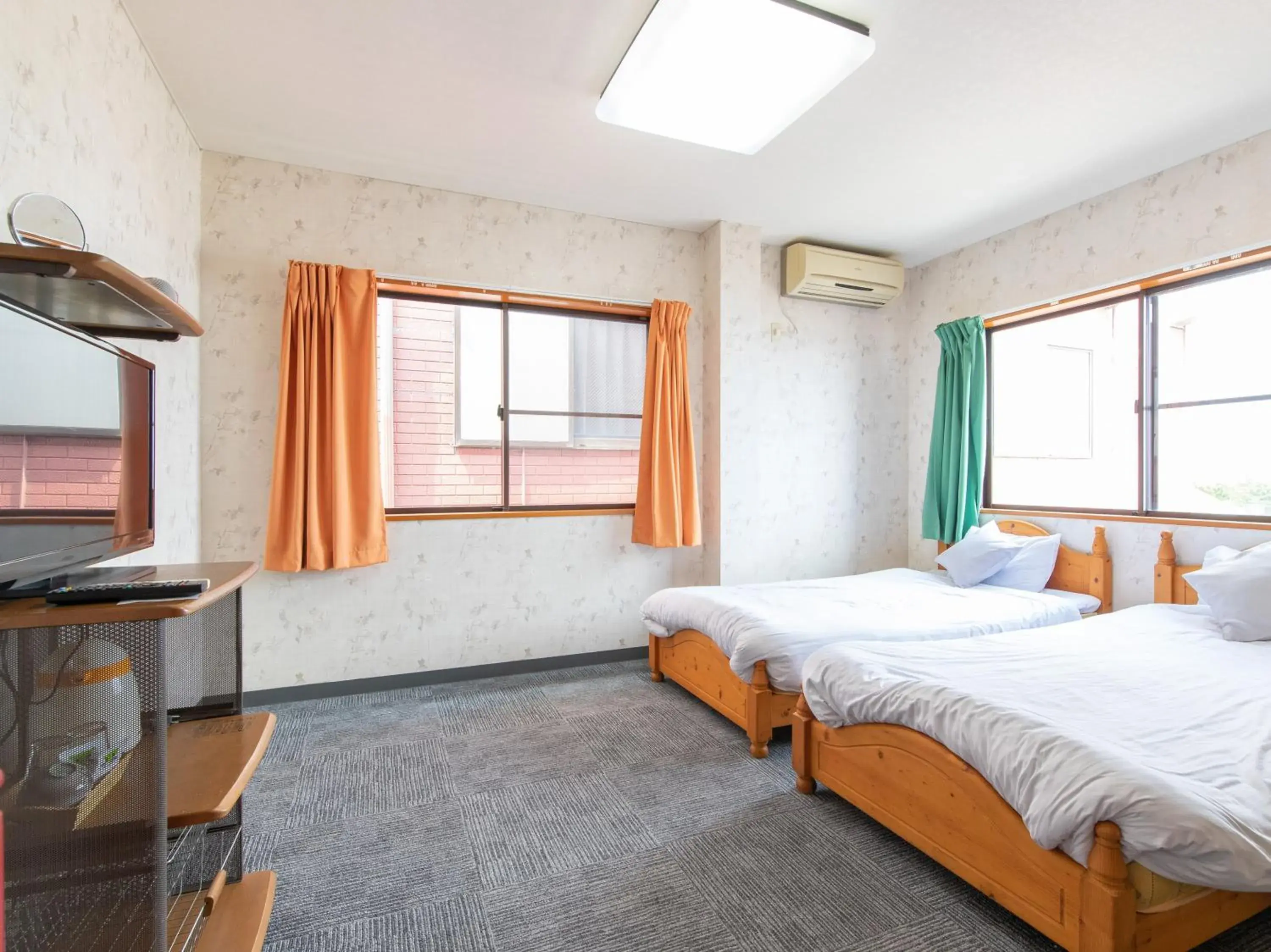 Twin Room - single occupancy in Tabist Izumi Yusen Shukuhaku Center Twin Room - single occupancy in Tabist Izumi Yusen Shukuhaku Center