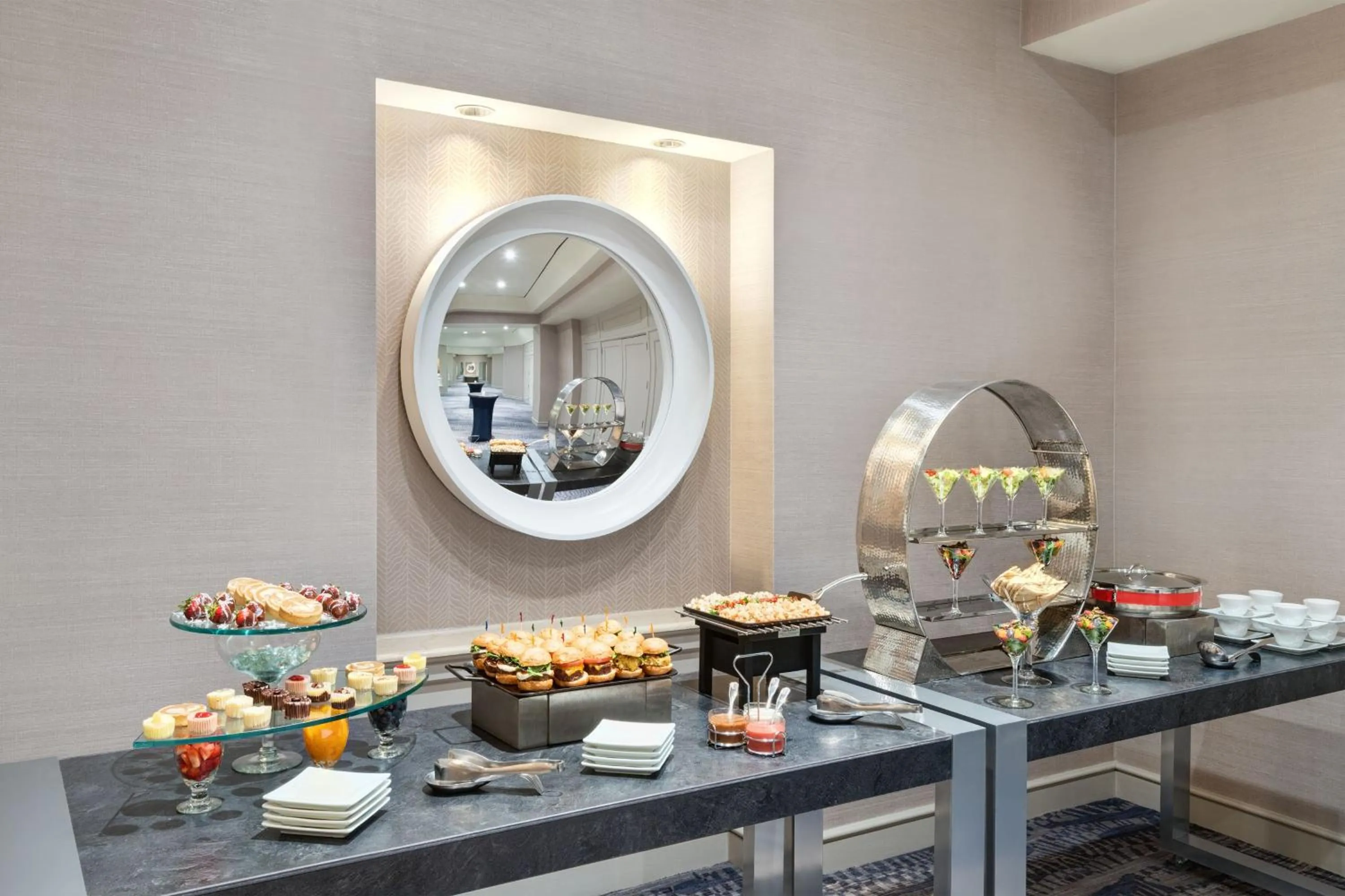 Meeting/conference room in Sheraton Suites Galleria Atlanta