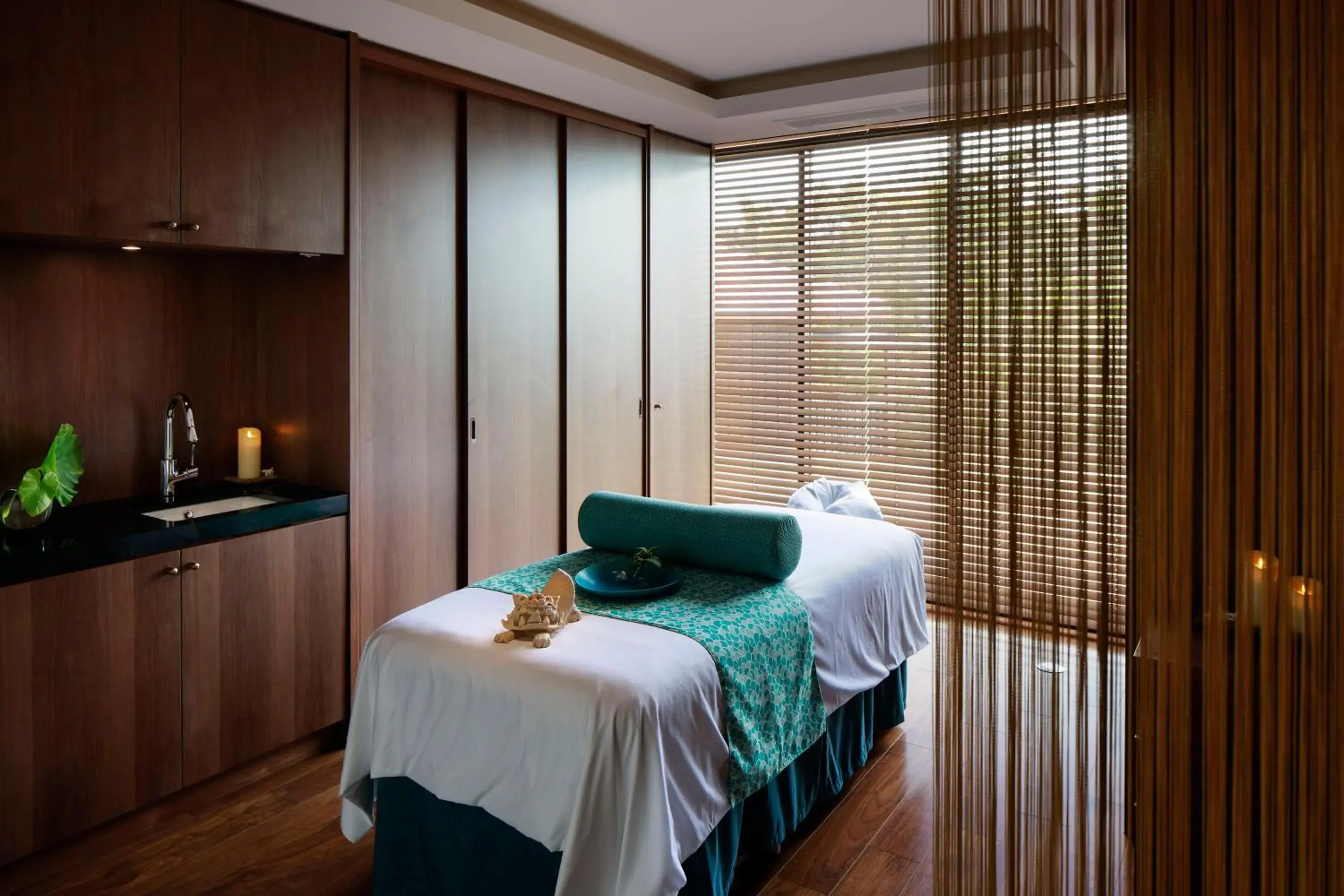 Spa and wellness centre/facilities, Bed in THE HIRAMATSU HOTELS & RESORTS GINOZA OKINAWA Spa and wellness centre/facilities, Bed in THE HIRAMATSU HOTELS & RESORTS GINOZA OKINAWA