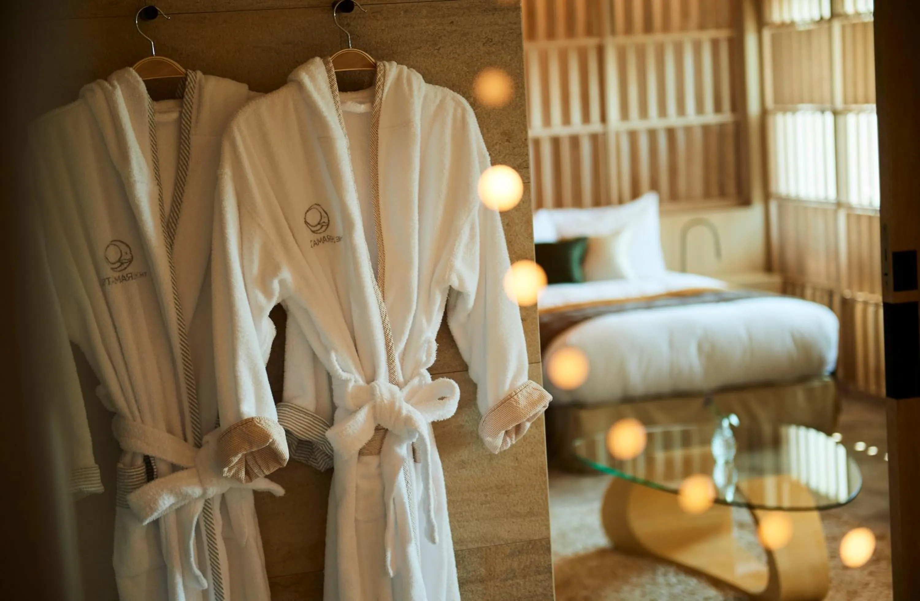 Bathroom, Bed in THE HIRAMATSU HOTELS & RESORTS KASHIKOJIMA