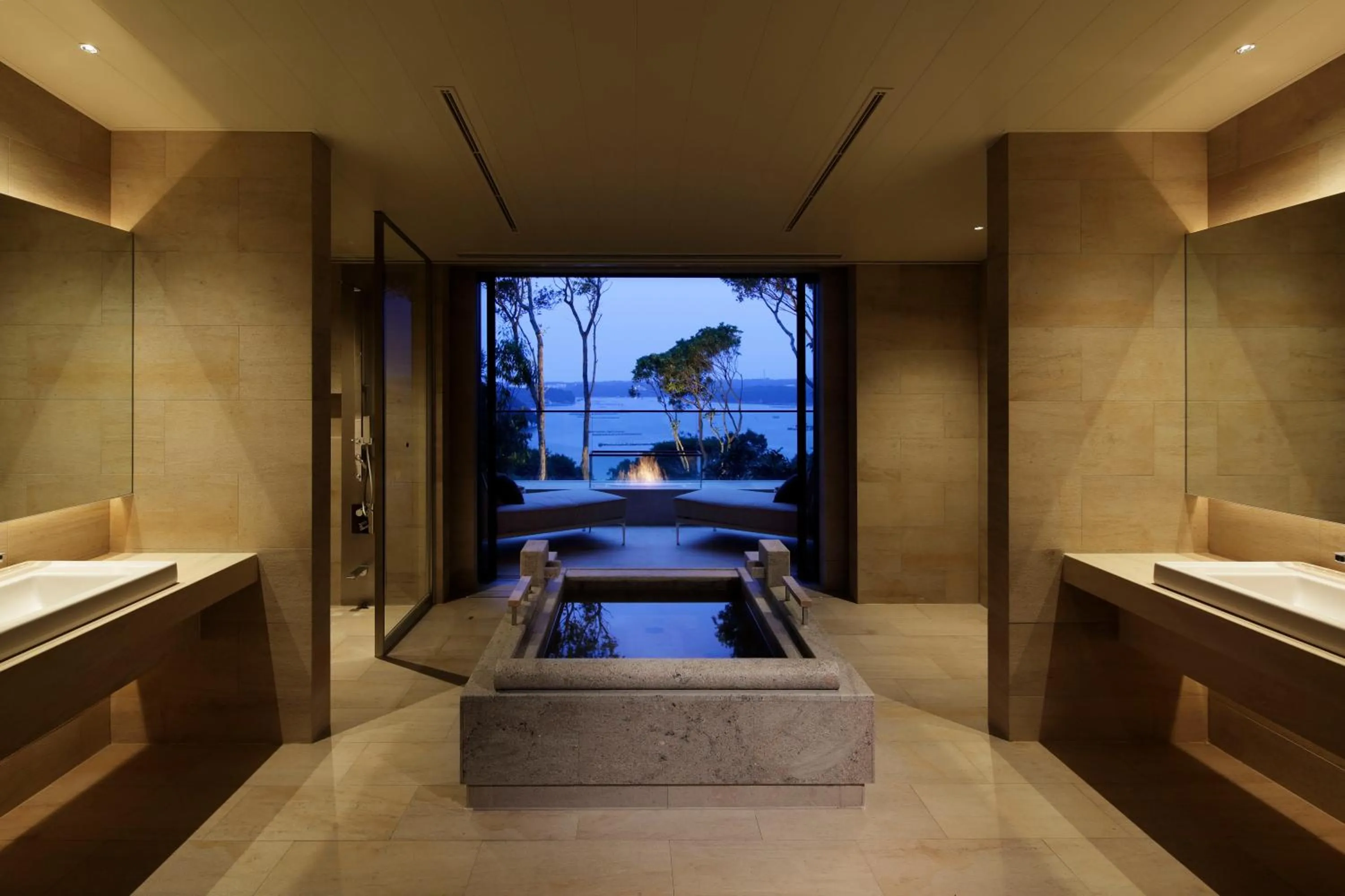 Hot Spring Bath in THE HIRAMATSU HOTELS & RESORTS KASHIKOJIMA