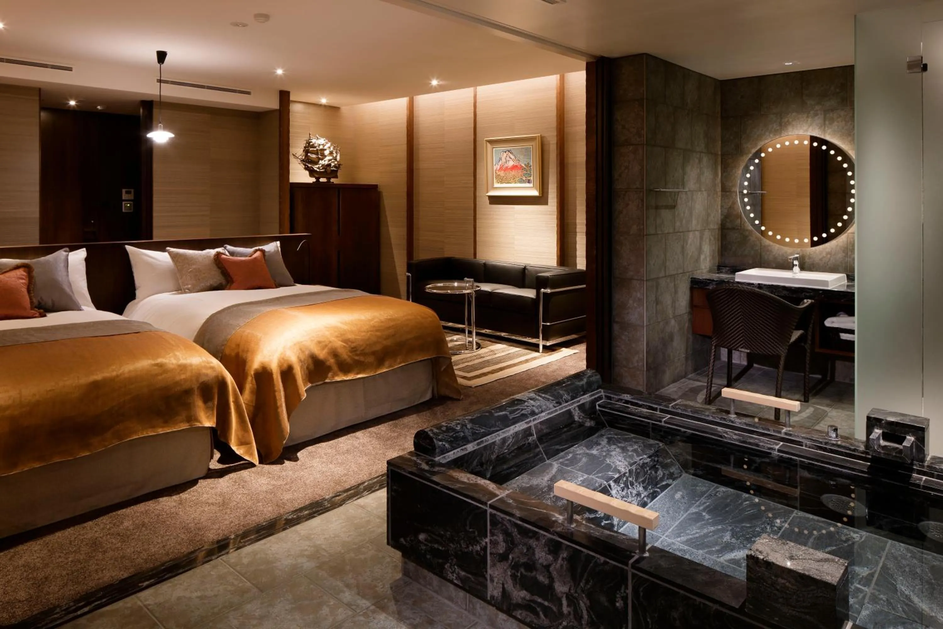 Bathroom, Bed in THE HIRAMATSU HOTELS & RESORTS ATAMI