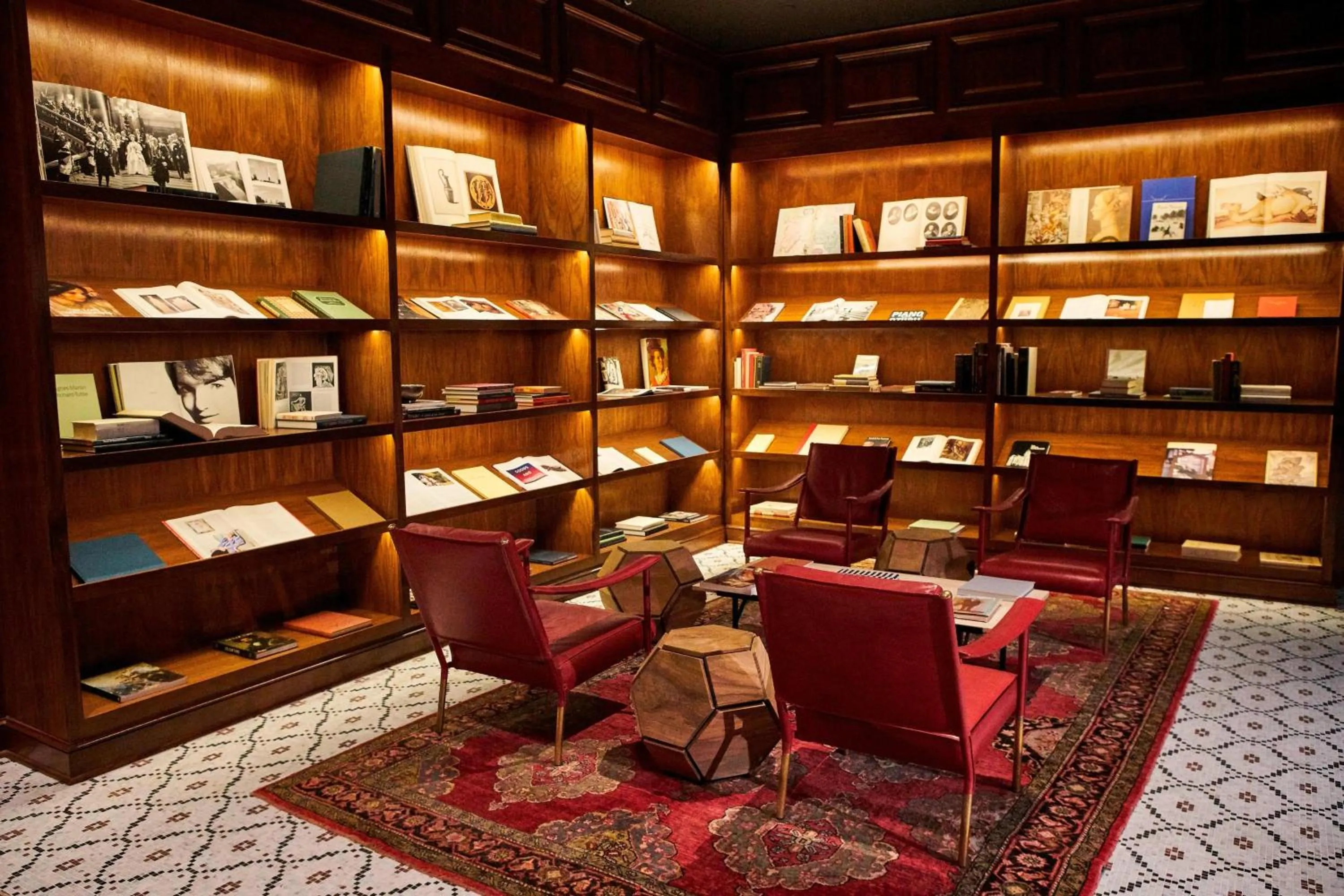 Lobby or reception in The Adolphus, Autograph Collection