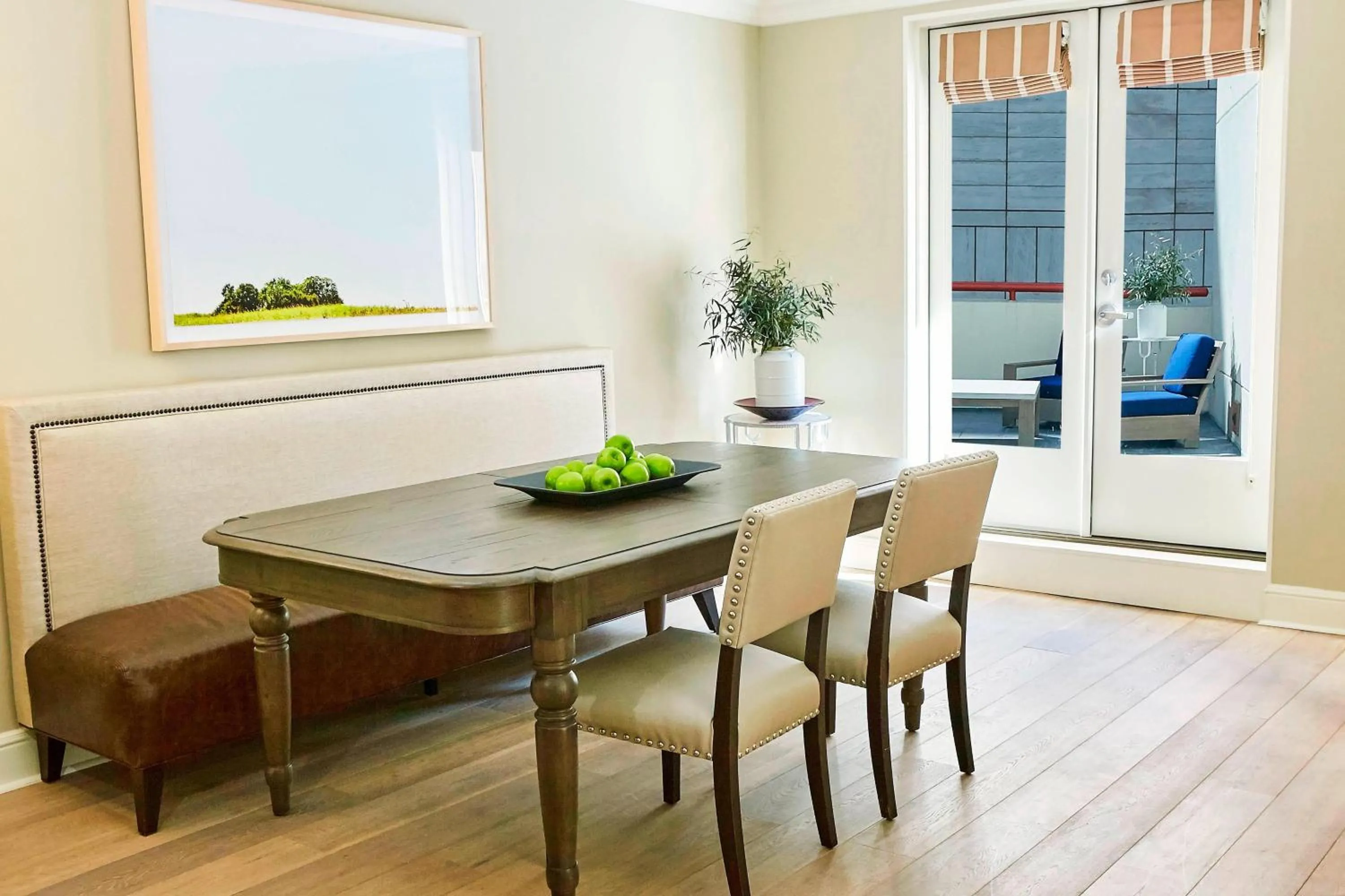 Photo of the whole room in The Adolphus, Autograph Collection