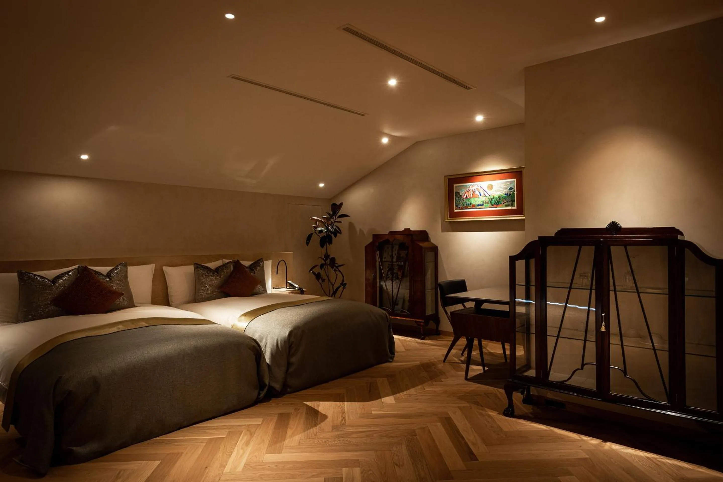 Bed in THE HIRAMATSU HOTELS & RESORTS SENGOKUHARA HAKONE