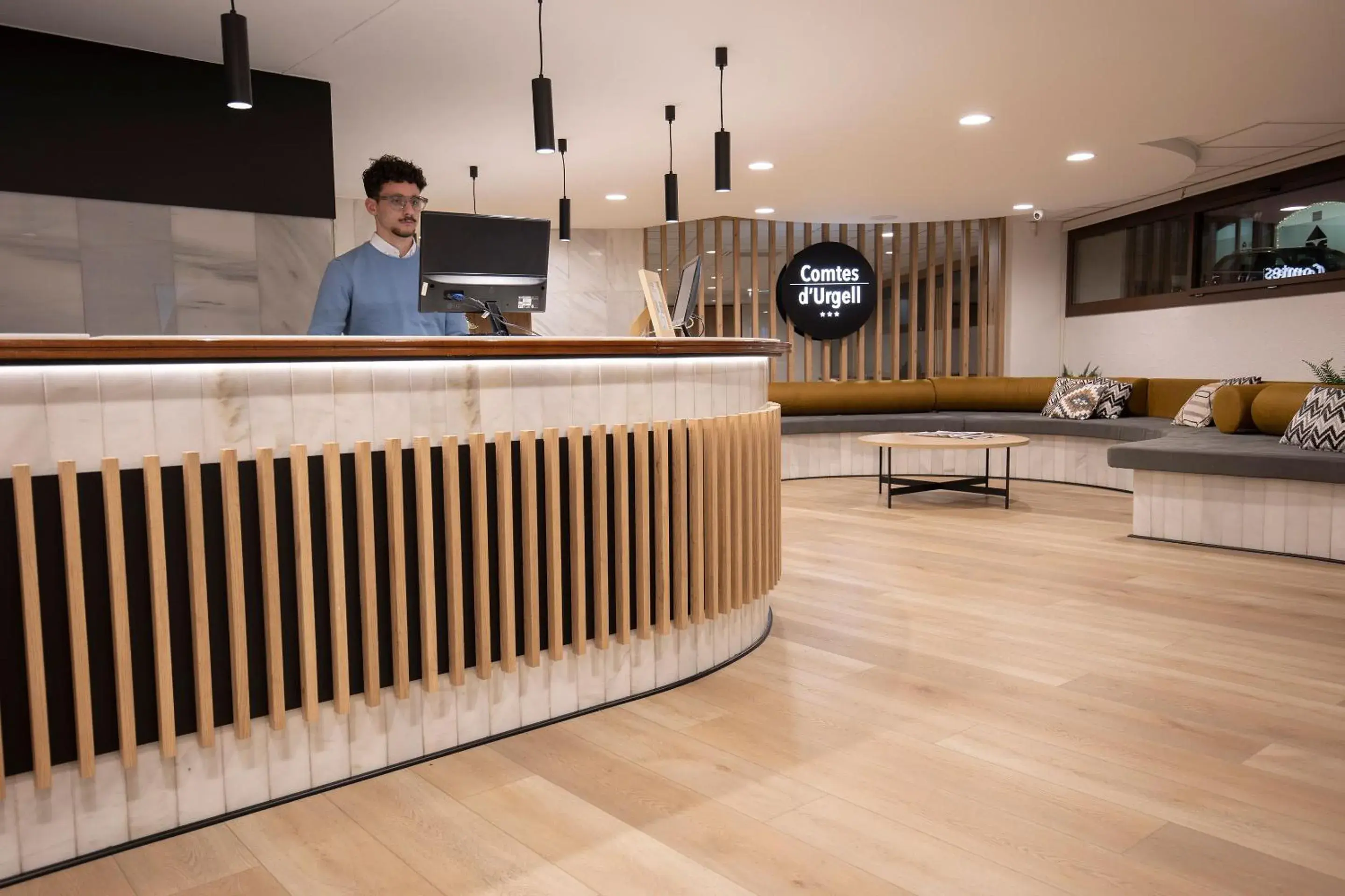 Lobby or reception in Hotel Comtes d'Urgell by Nexta Lobby or reception in Hotel Comtes d'Urgell by Nexta