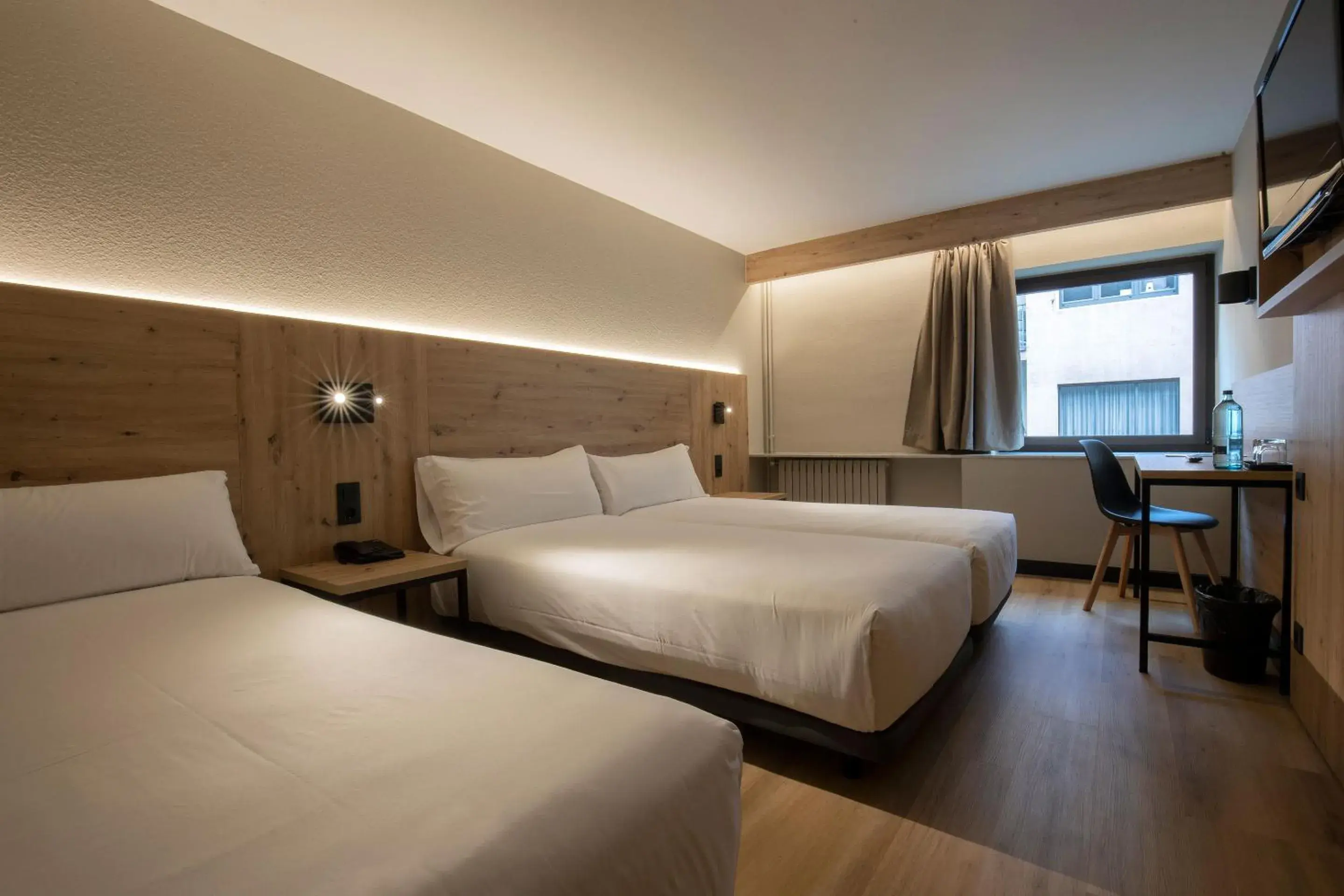 Bed in Hotel Comtes d'Urgell by Nexta Bed in Hotel Comtes d'Urgell by Nexta