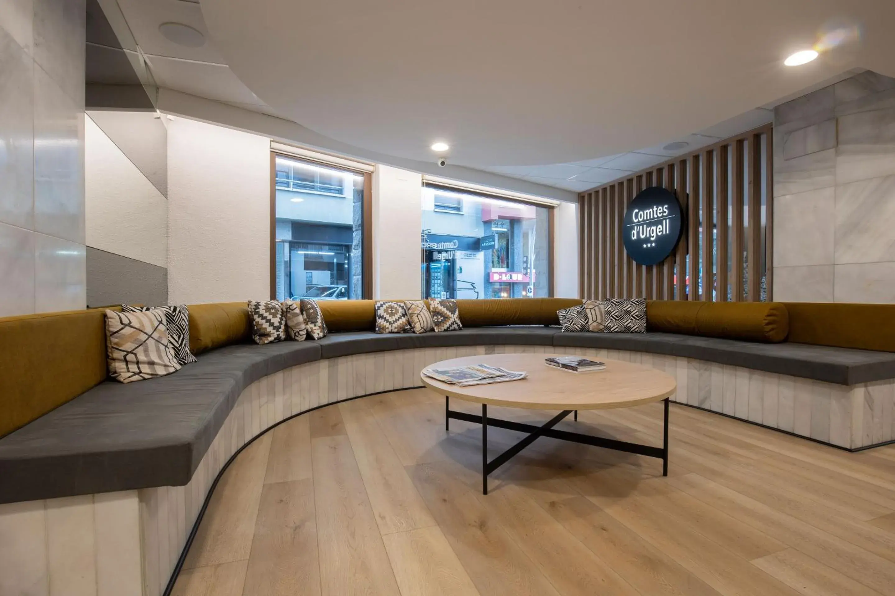 Living room in Hotel Comtes d'Urgell by Nexta Living room in Hotel Comtes d'Urgell by Nexta