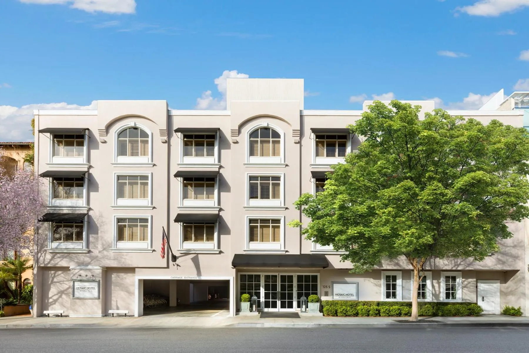Property building in Mosaic Hotel Beverly Hills