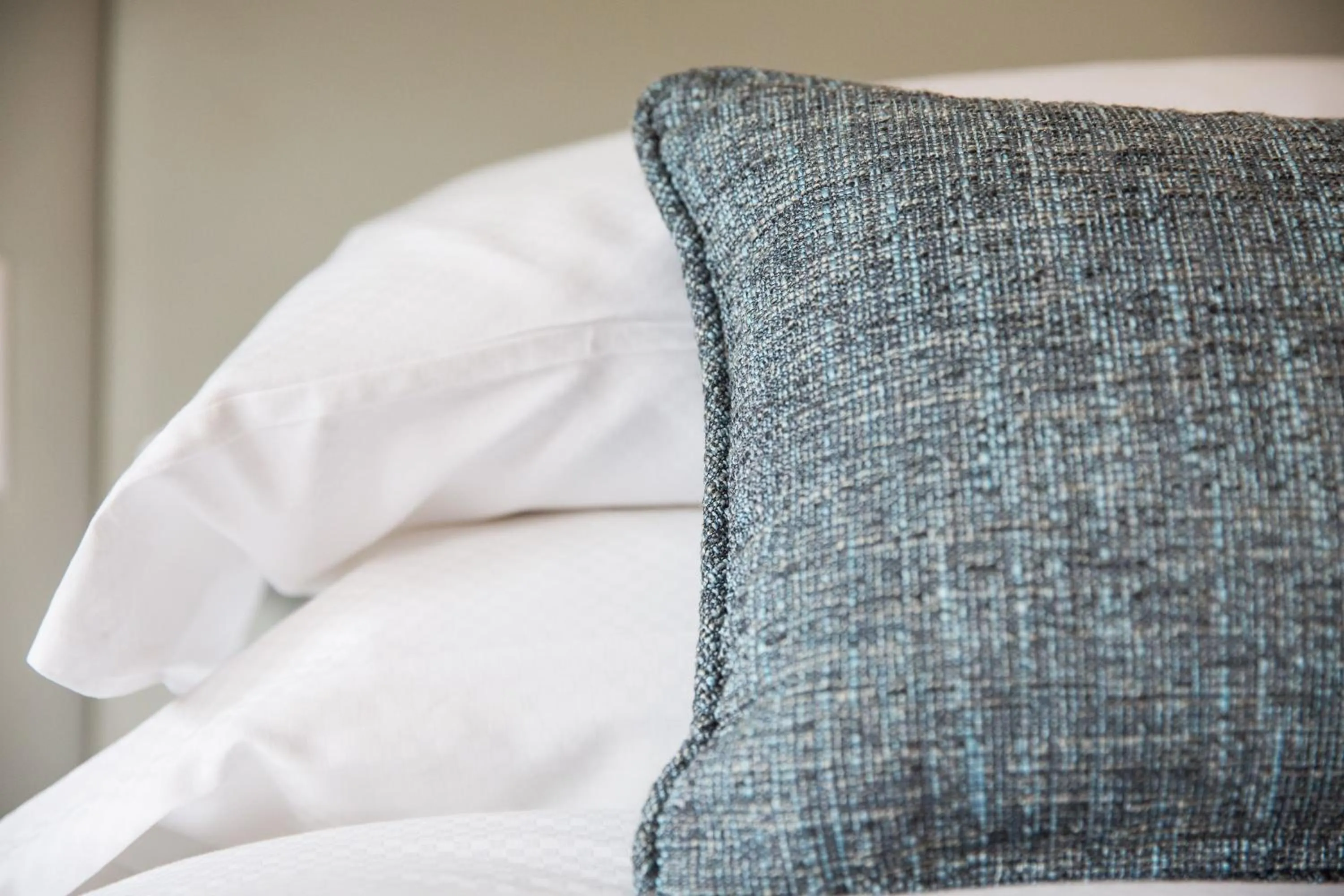 Other, Bed in Mosaic Hotel Beverly Hills