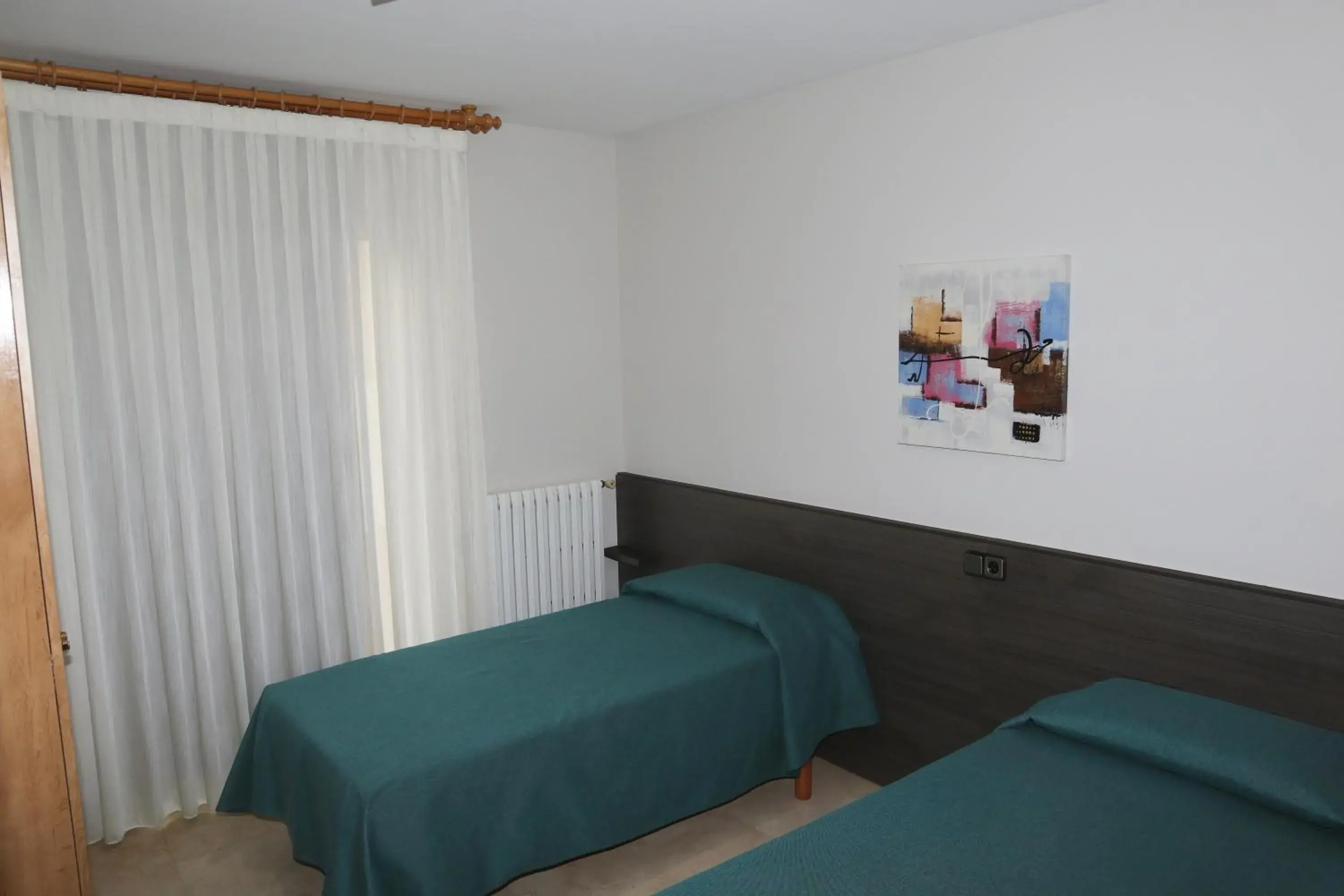 Twin Room in hostal trevol Twin Room in hostal trevol