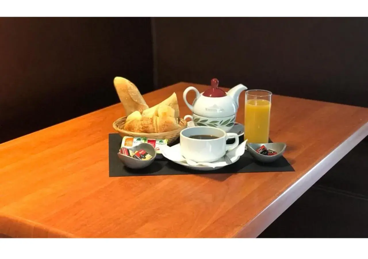 BAR HOTEL DU CENTRE (BDC) BAR HOTEL DU CENTRE (BDC)